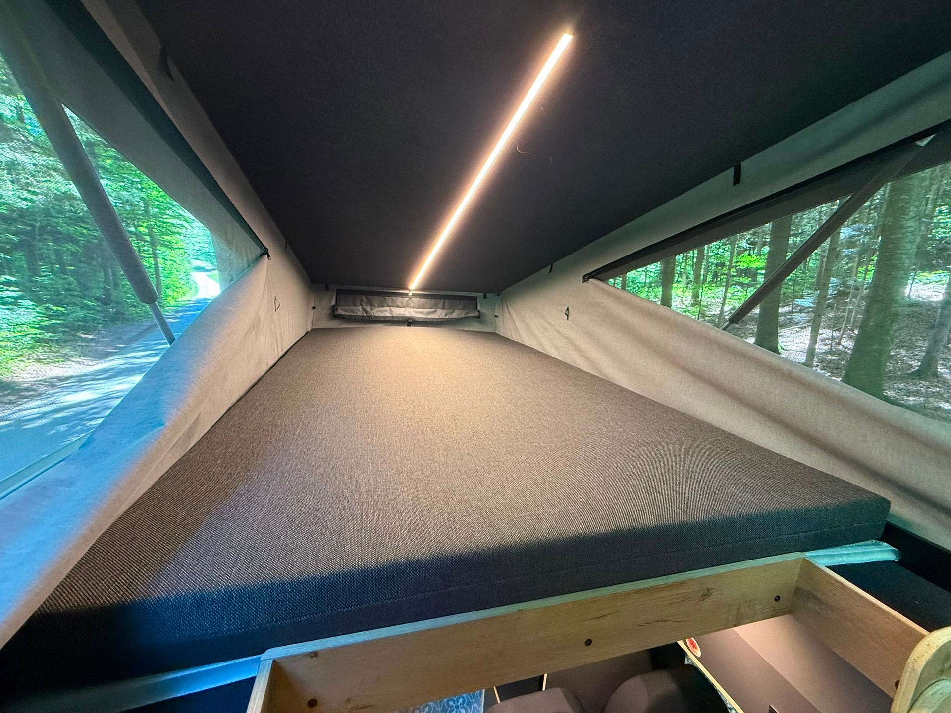 MERCEDES-BENZ 319 CDI 4x4-image-17