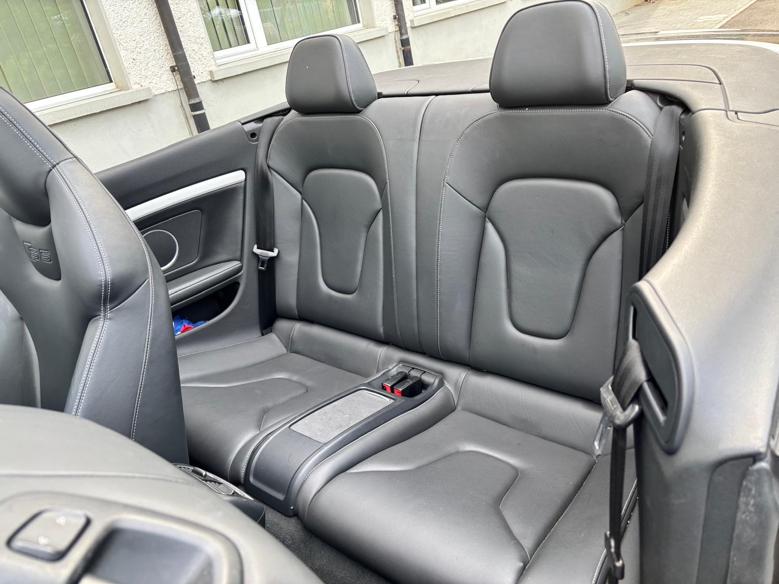 AUDI S5 Cabrio 3.0 TFSI quattro S-tronic-image-11