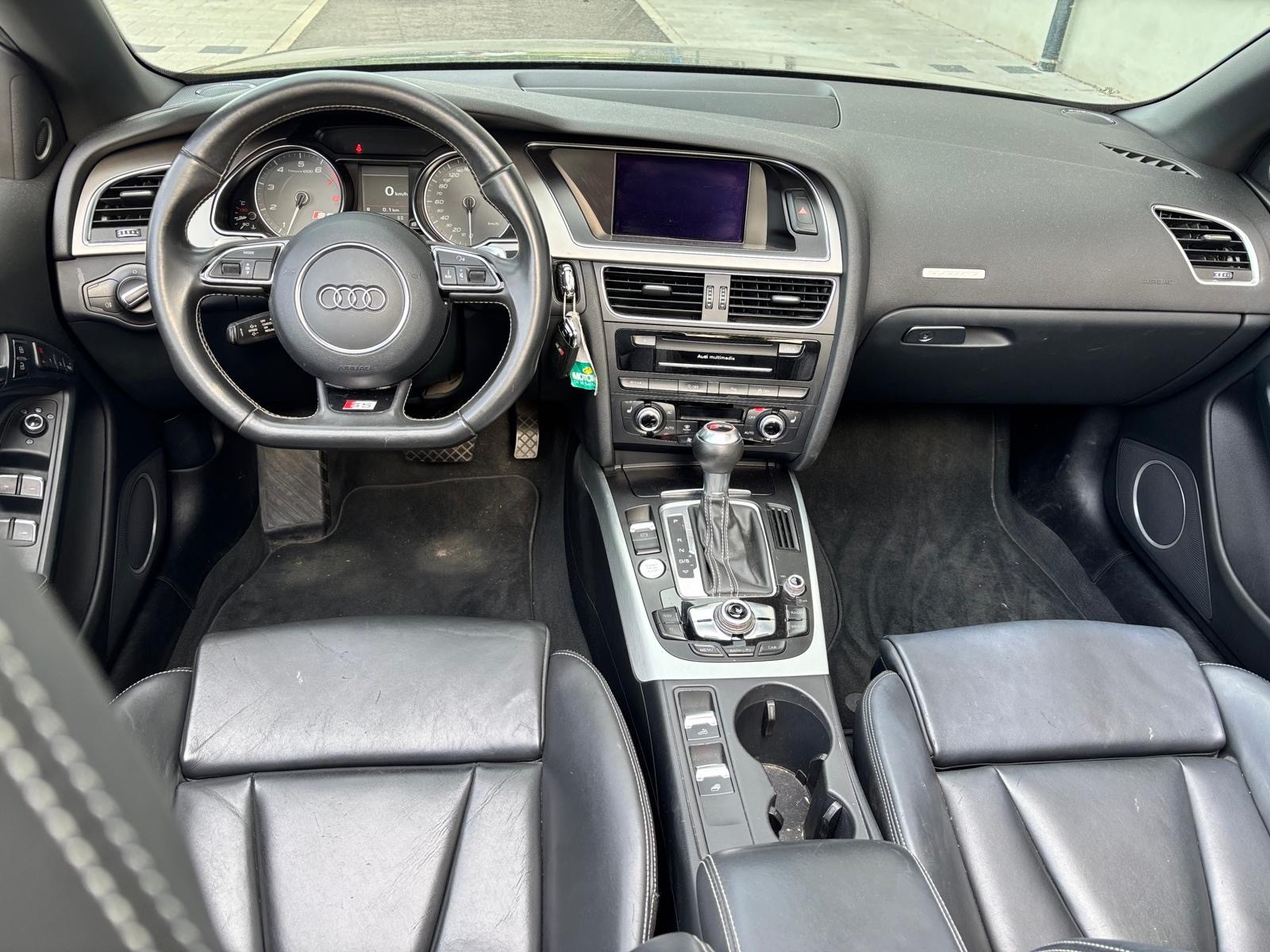 AUDI S5 Cabrio 3.0 TFSI quattro S-tronic-image-13