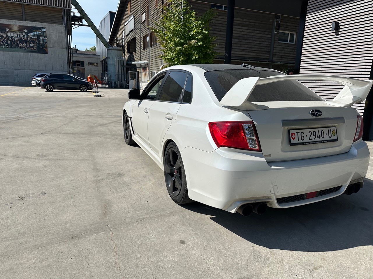 SUBARU 2.5 Turbo 4WD WRX STI Sport-showroom-element-2