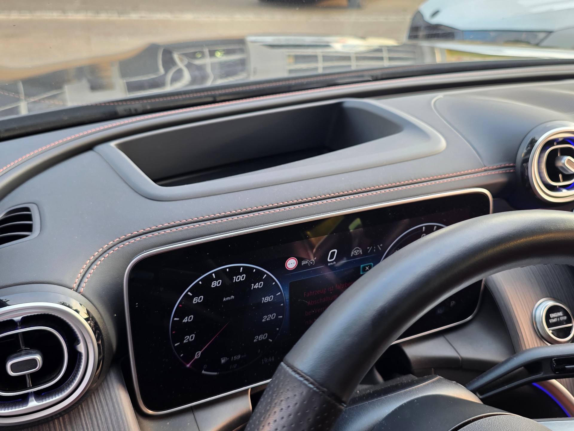 MERCEDES-BENZ GLC Coupé 400 e 4Matic EQ Star 9G-Tronic ** VOLLAUSSTATTUNG -GRATIS-SERVICE -WERKSGARANTIE -BURSMASTER -PANORAMA -KOMFORT PAK.-image-11