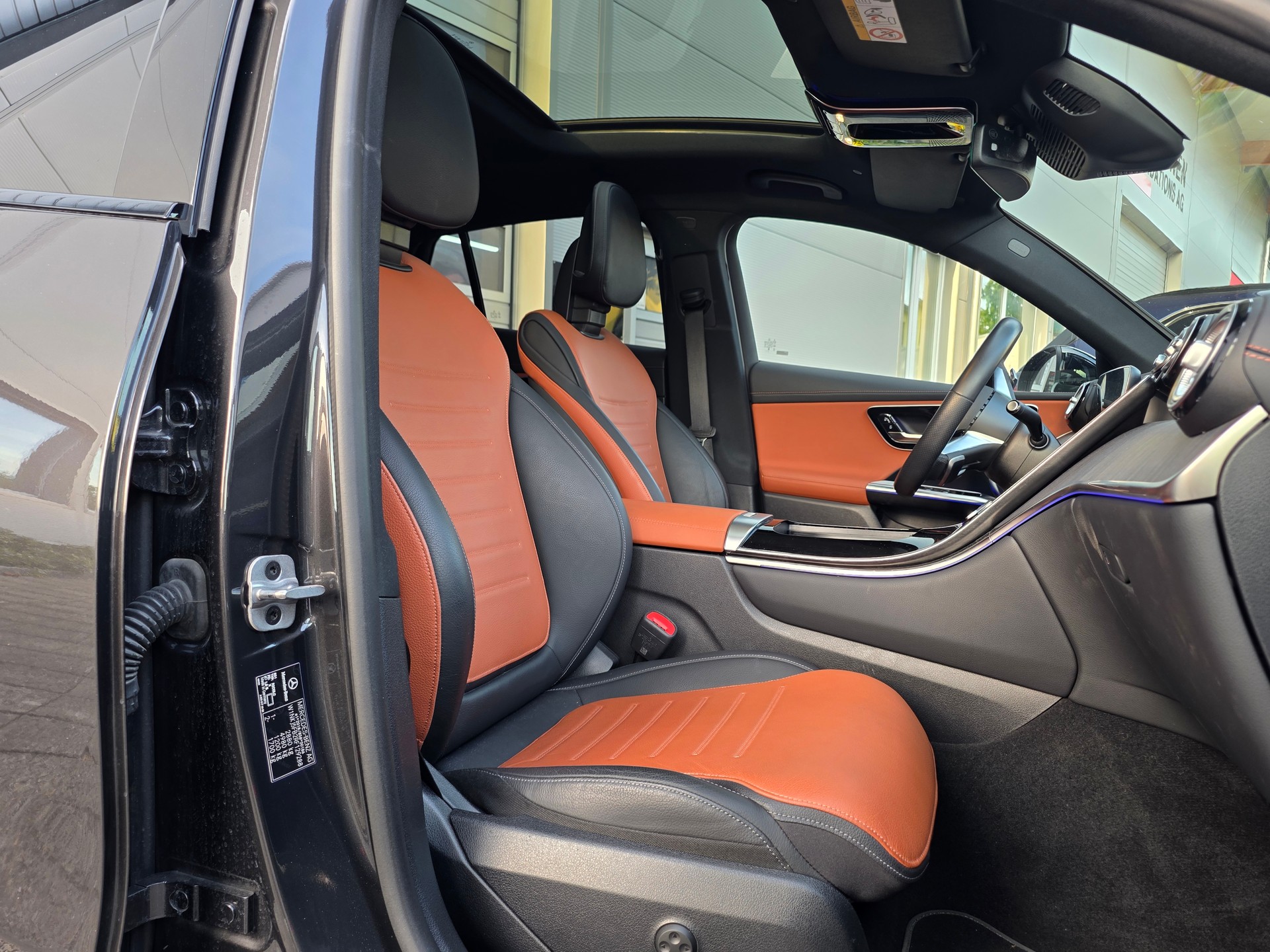 MERCEDES-BENZ GLC Coupé 400 e 4Matic EQ Star 9G-Tronic ** VOLLAUSSTATTUNG -GRATIS-SERVICE -WERKSGARANTIE -BURSMASTER -PANORAMA -KOMFORT PAK.-image-6