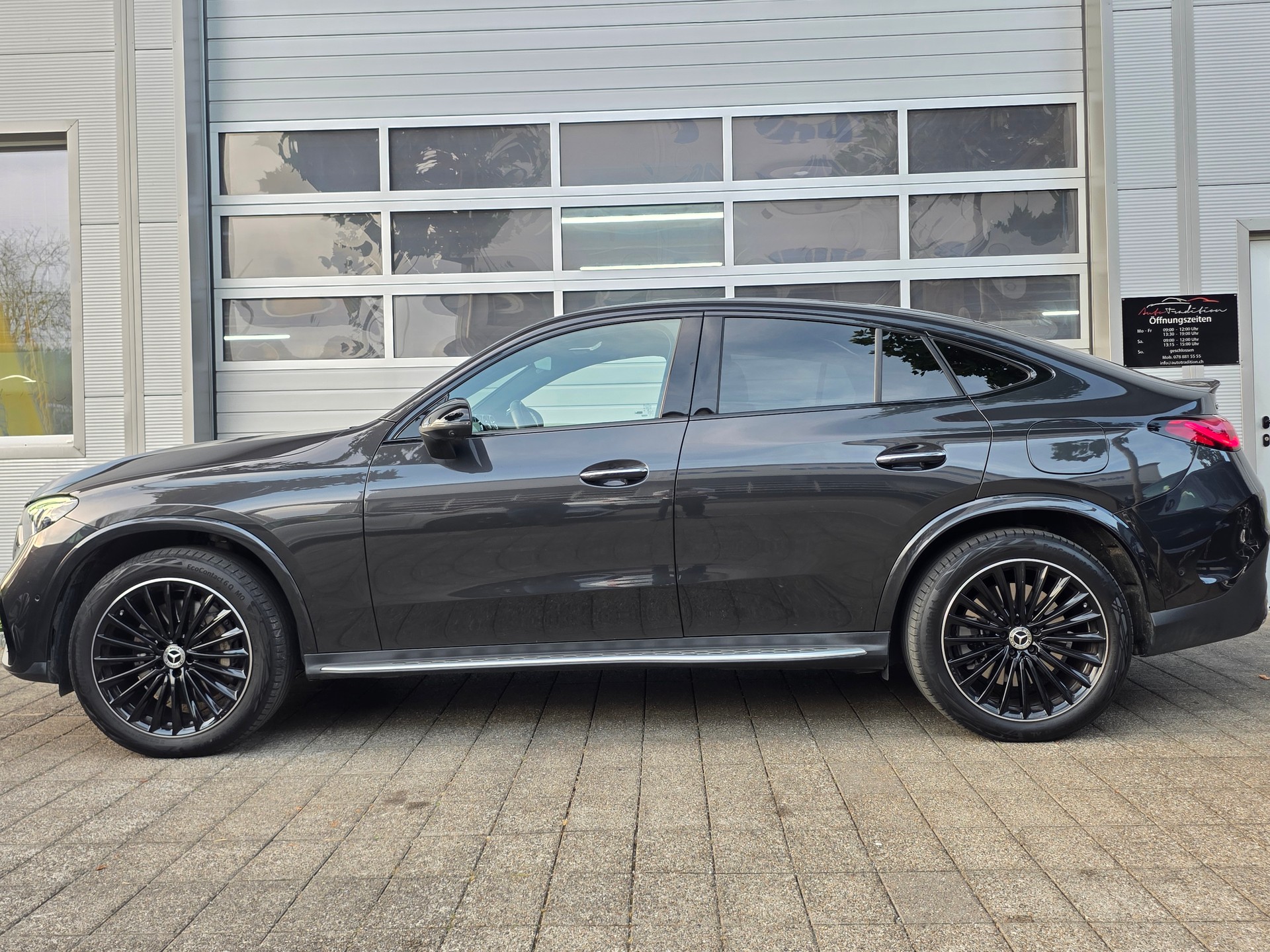 MERCEDES-BENZ GLC Coupé 400 e 4Matic EQ Star 9G-Tronic ** VOLLAUSSTATTUNG -GRATIS-SERVICE -WERKSGARANTIE -BURSMASTER -PANORAMA -KOMFORT PAK.-showroom-element-1