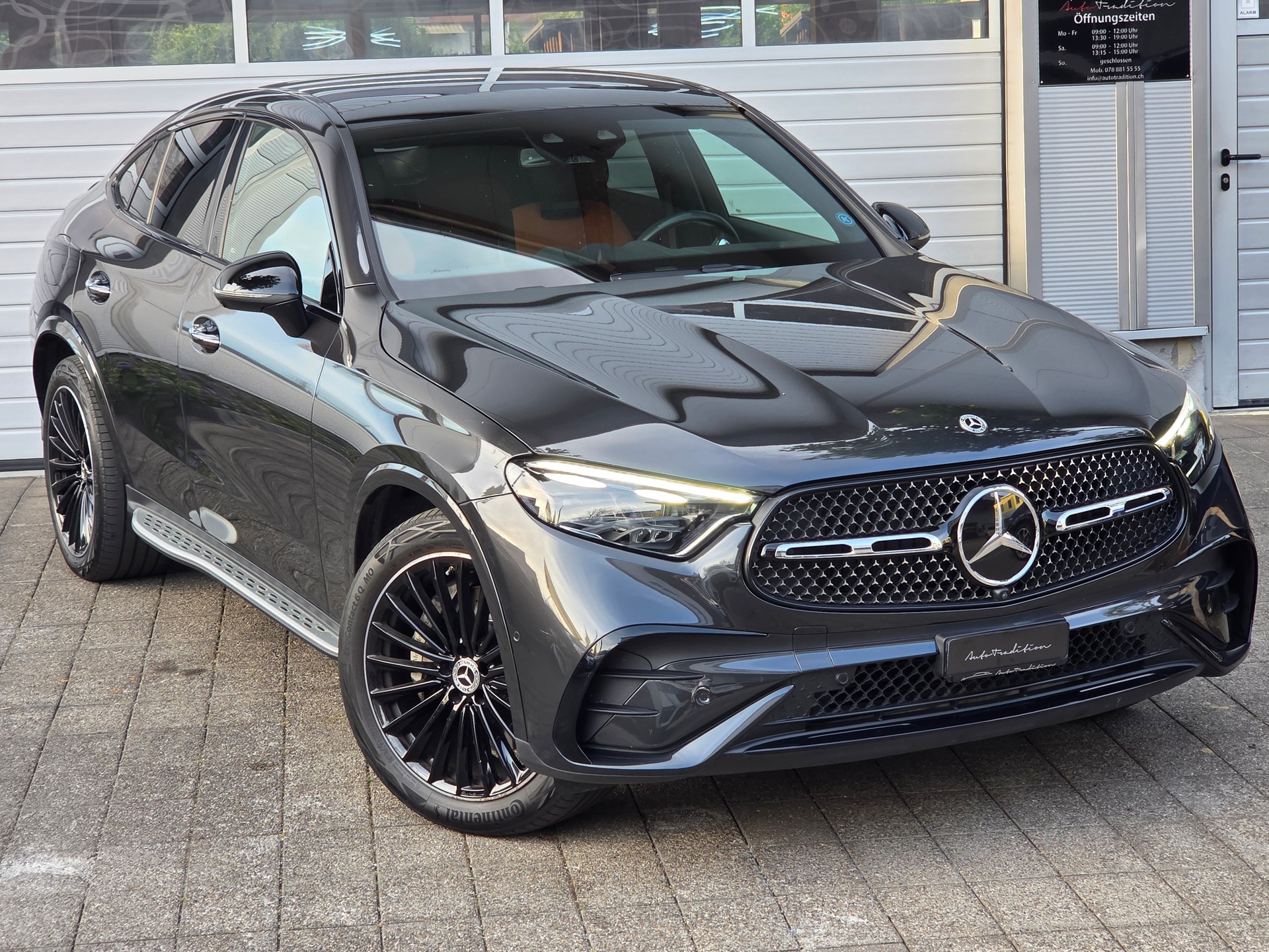 MERCEDES-BENZ GLC Coupé 400 e 4Matic EQ Star 9G-Tronic ** VOLLAUSSTATTUNG -GRATIS-SERVICE -WERKSGARANTIE -BURSMASTER -PANORAMA -KOMFORT PAK.-showroom-element-2