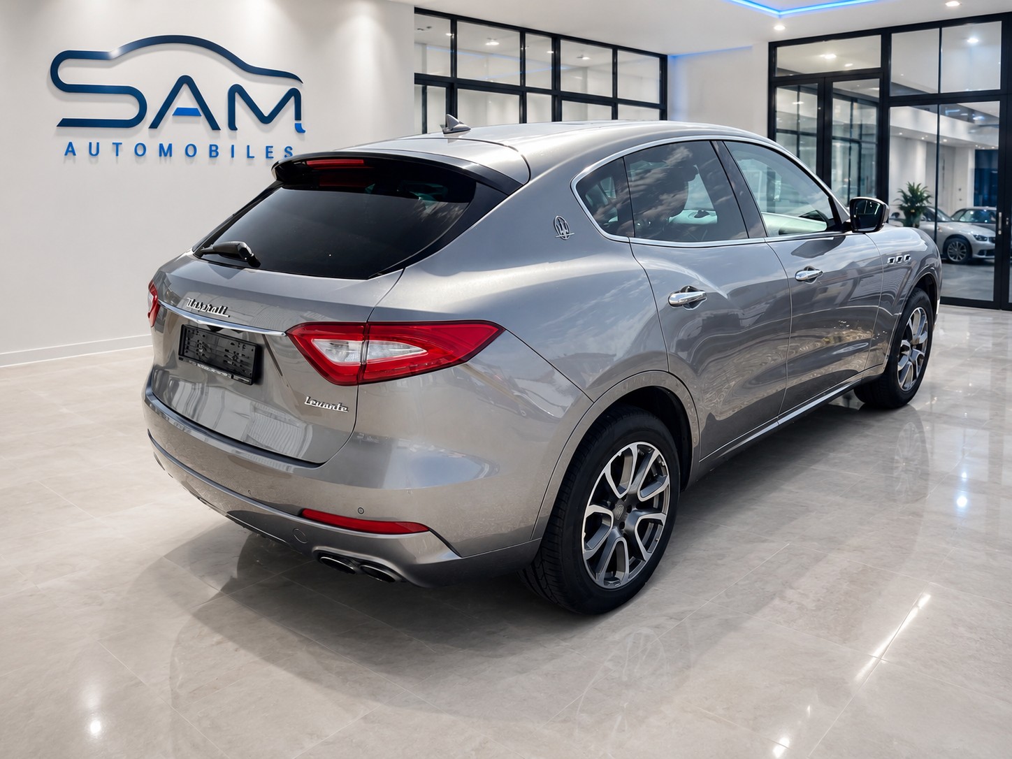 MASERATI Levante S 3.0 V6 Automatica-image-3