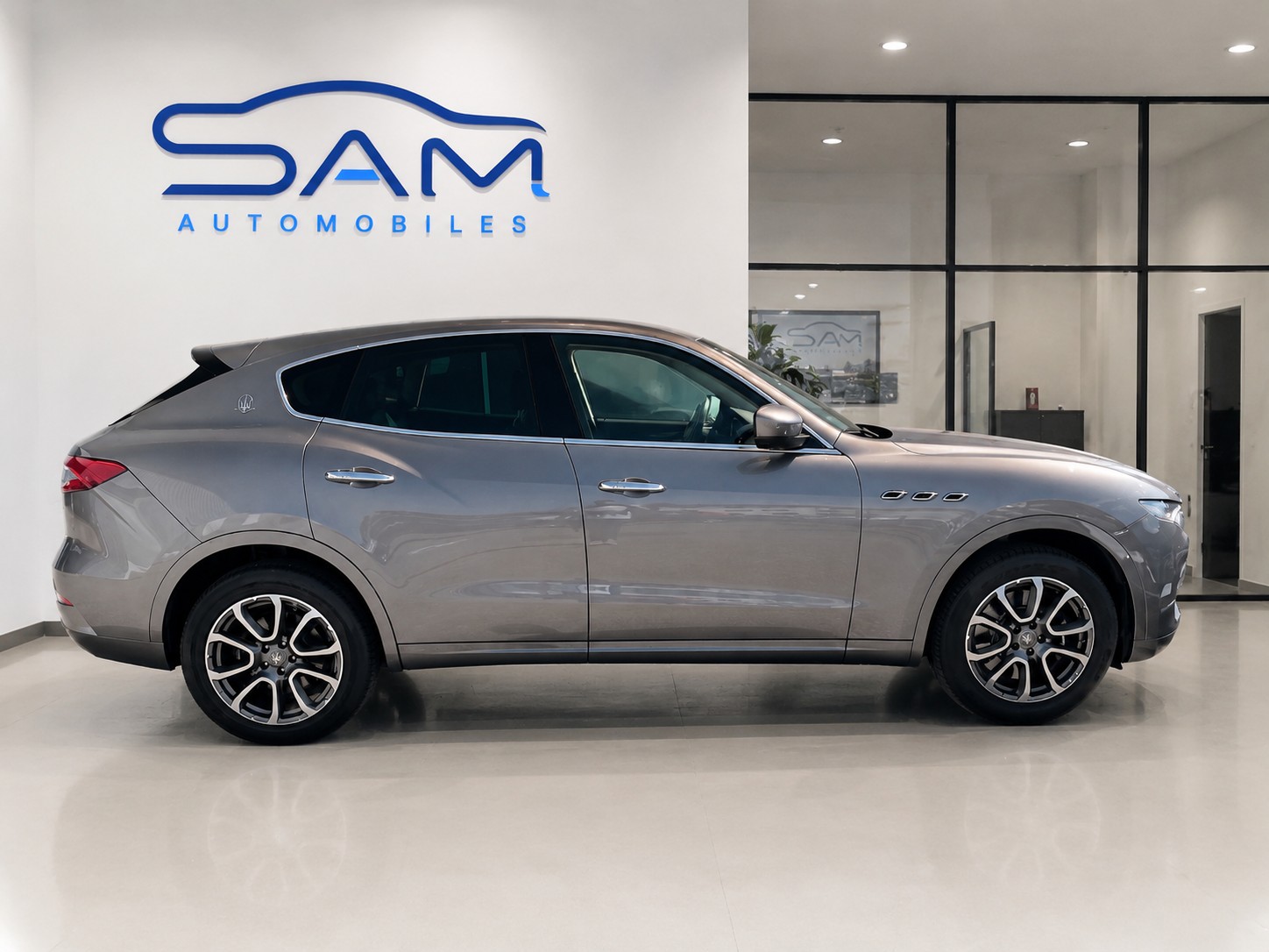 MASERATI Levante S 3.0 V6 Automatica-image-2