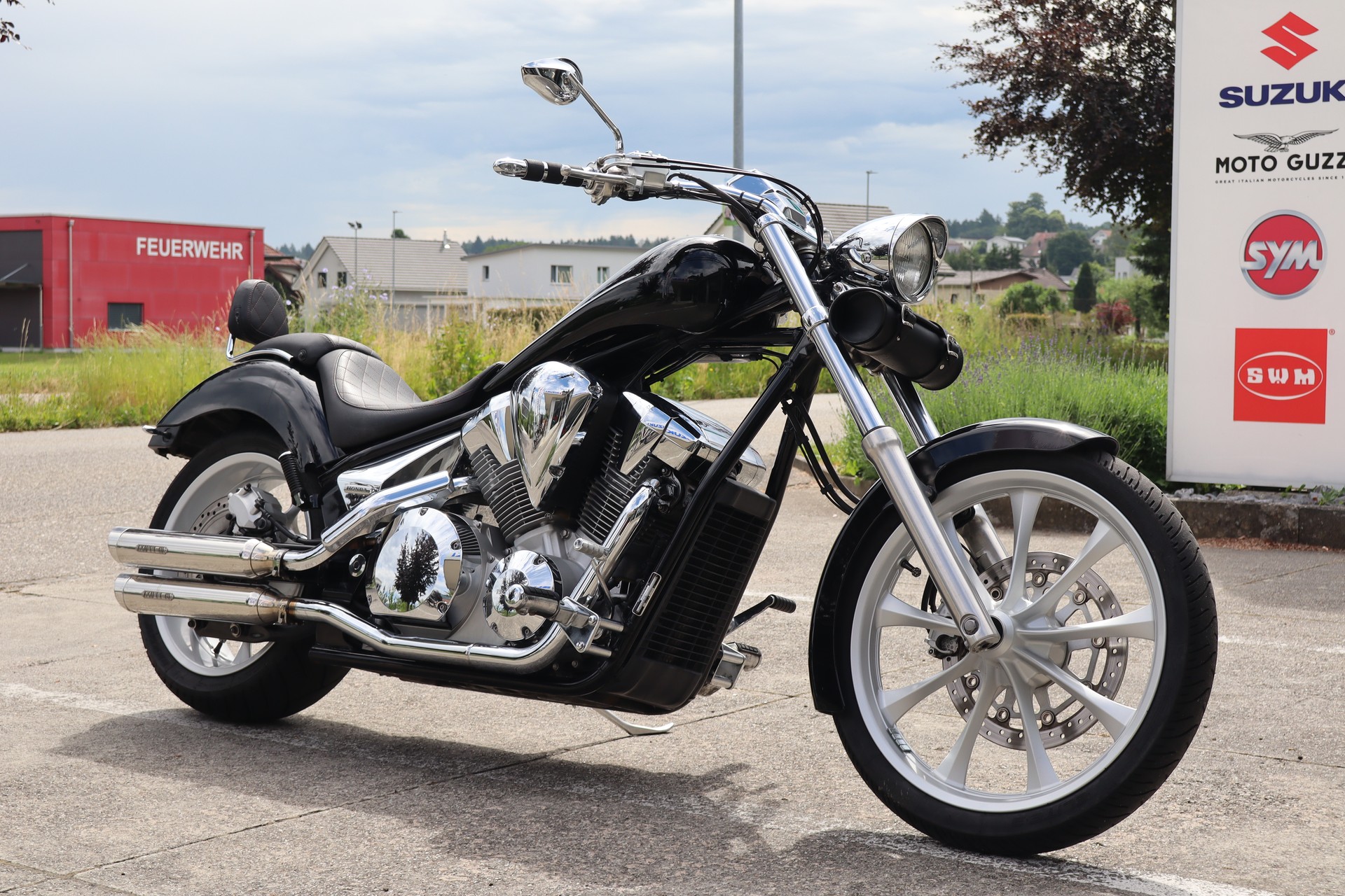 HONDA VT 1300 CX ABS-image-1