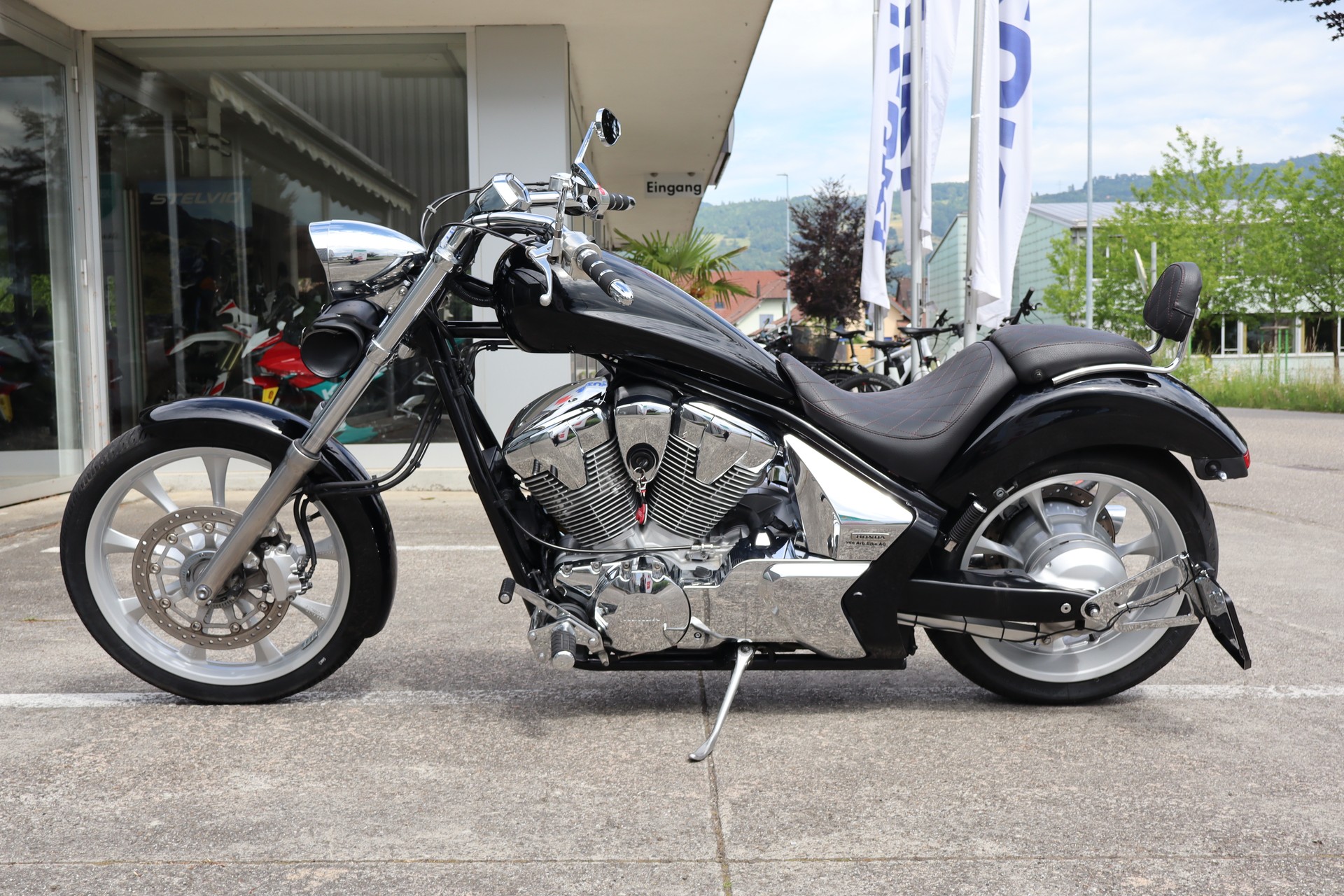 HONDA VT 1300 CX ABS-image-3