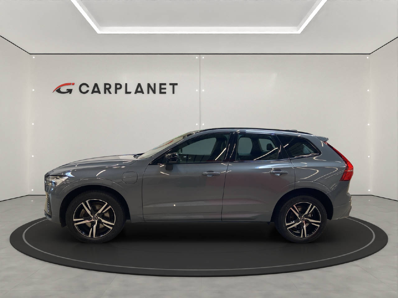 VOLVO XC60 2.0 T6 TE R-Design eAWD-showroom-element-1