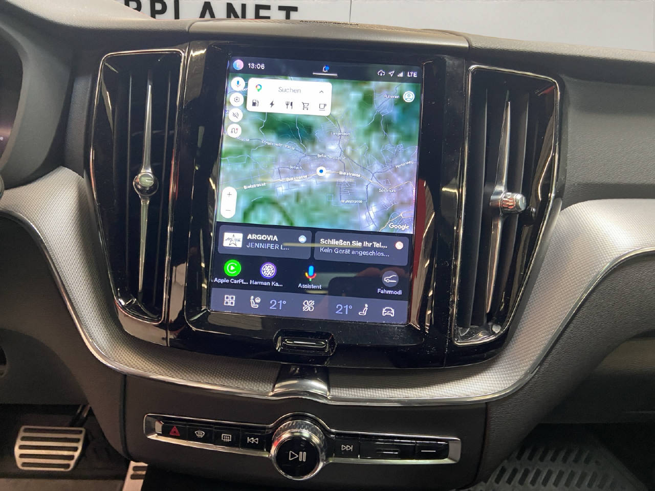 VOLVO XC60 2.0 T6 TE R-Design eAWD-image-10