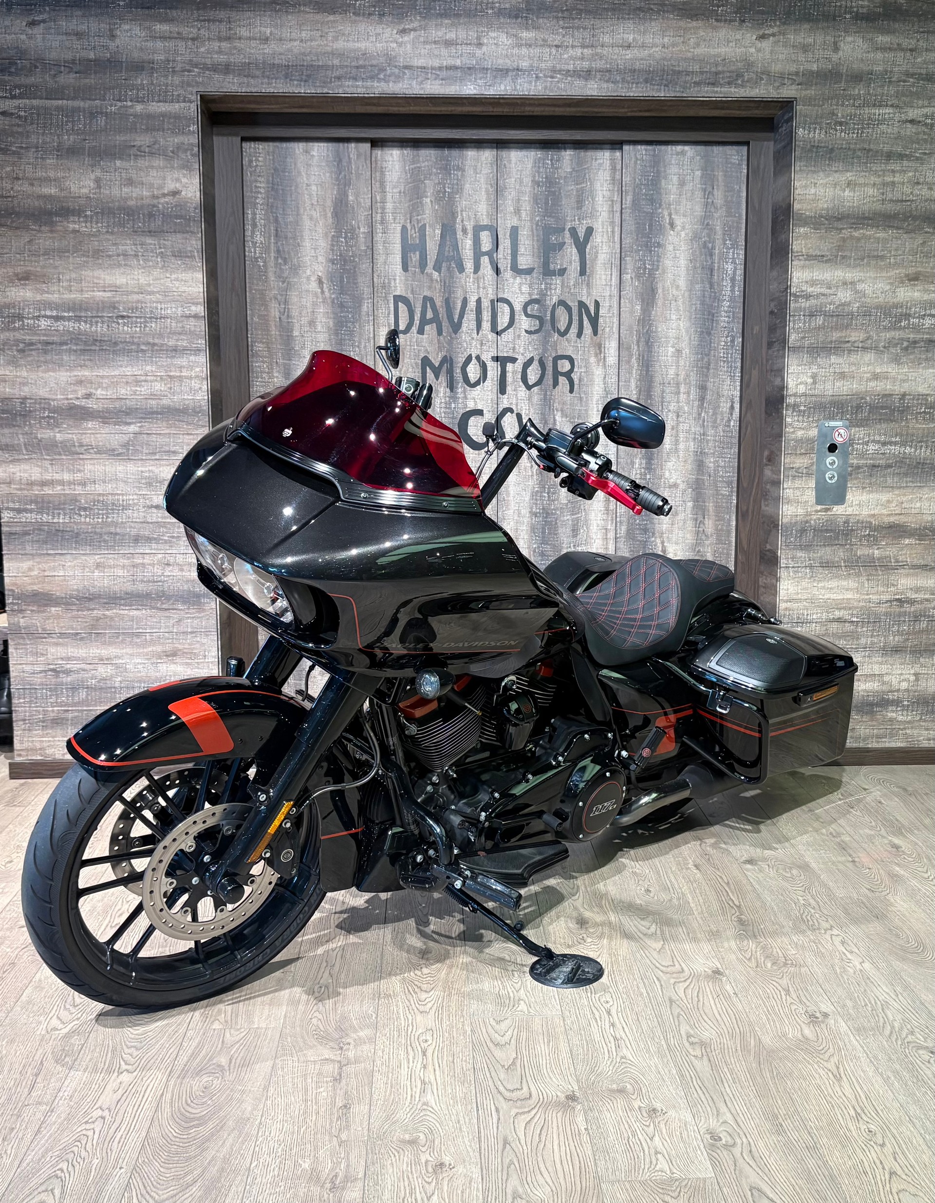 HARLEY-DAVIDSON FLTRXSE Road Glide Special 117 CVO-image-2