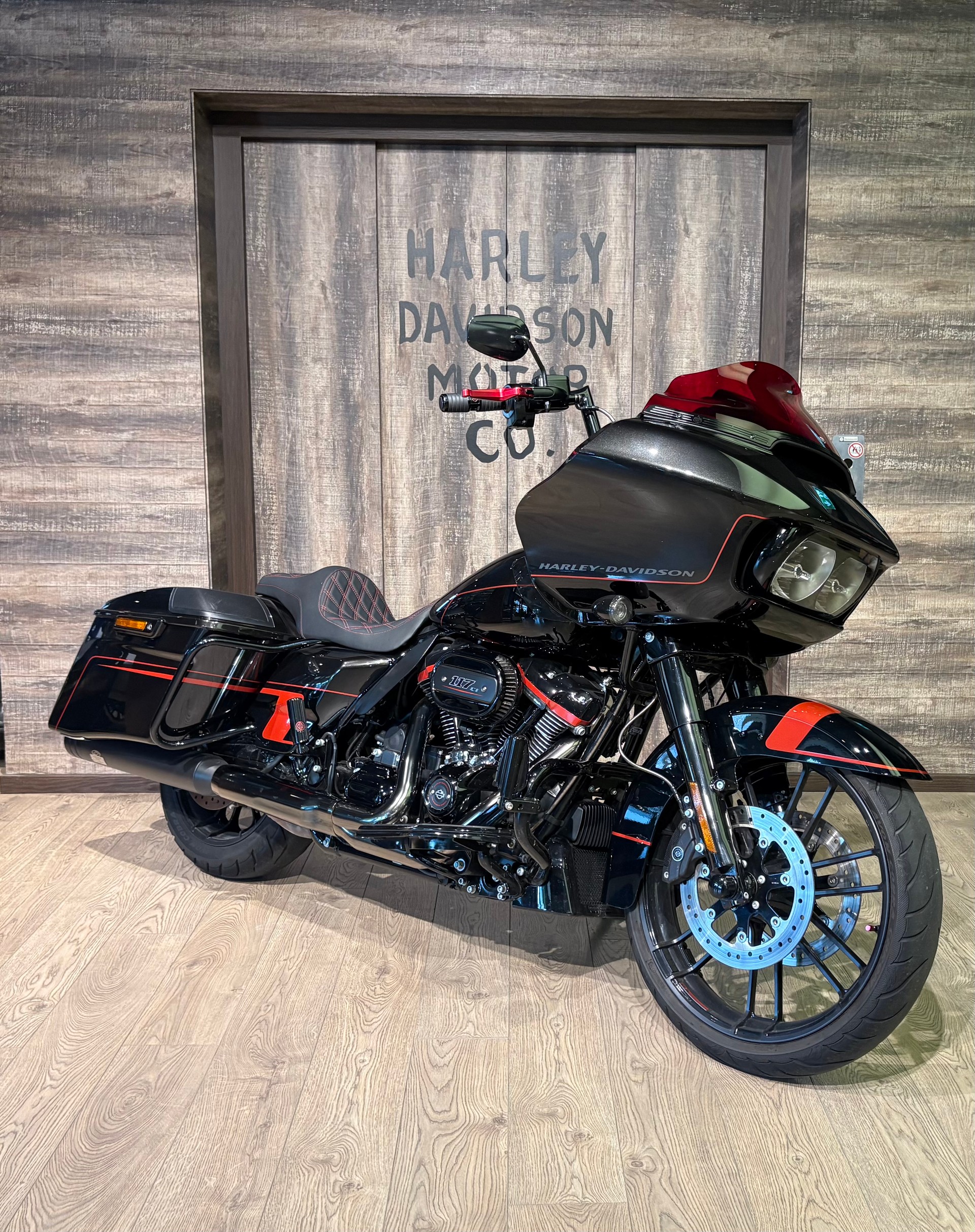 HARLEY-DAVIDSON FLTRXSE Road Glide Special 117 CVO-image-1