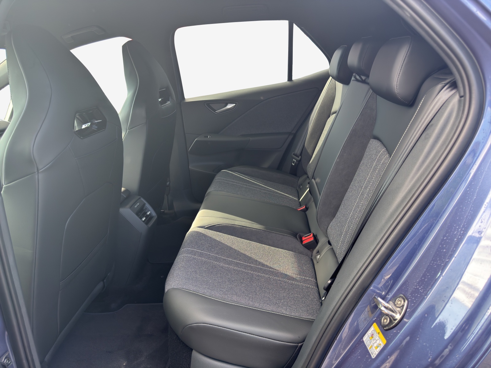 VW ID.3 Neo 58 kWh 190 PS Style-image-11