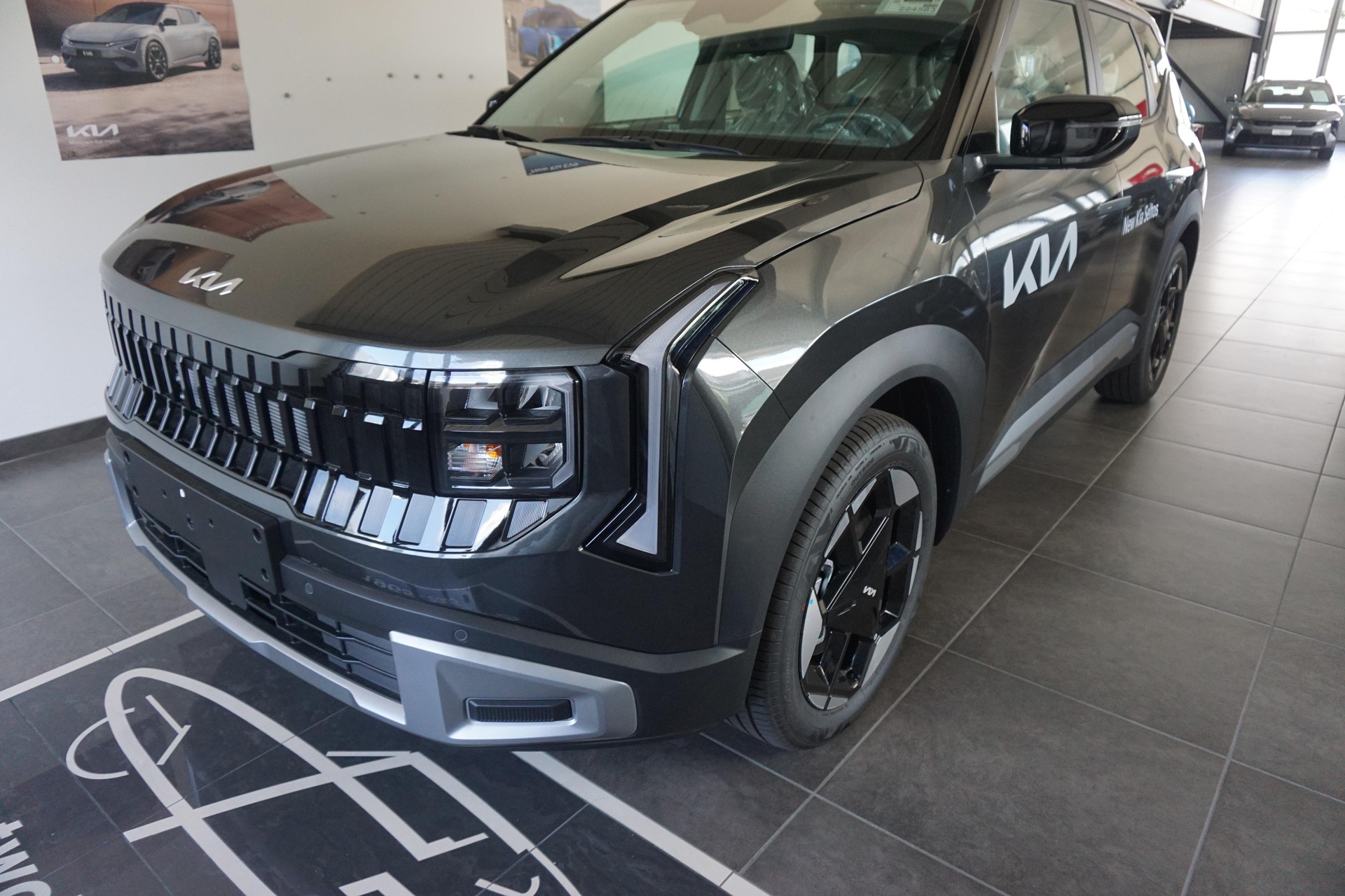 KIA Seltos 1.6 T-GDi Style-showroom-element-2