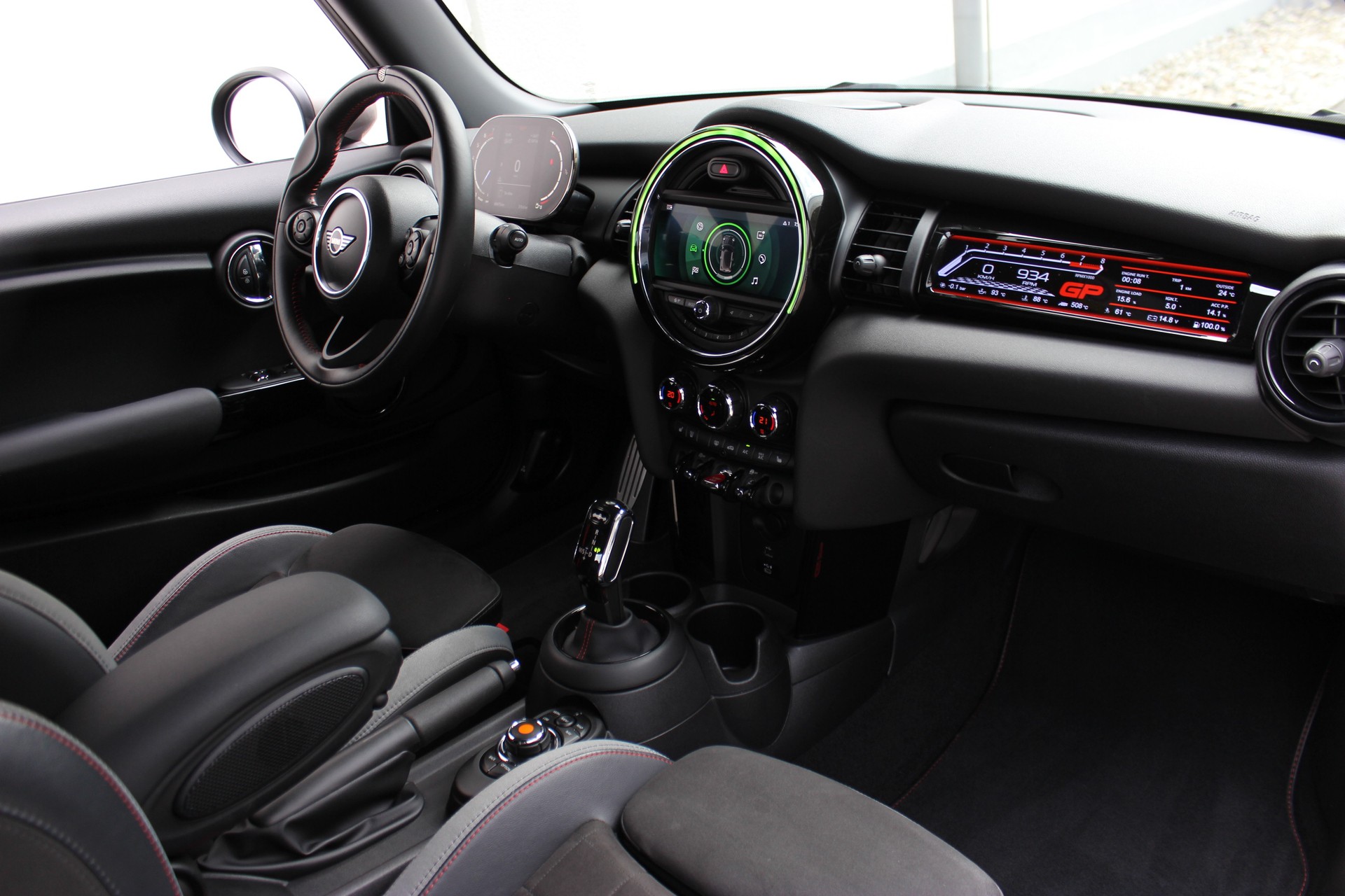 MINI Cooper John Cooper Works GP 3-showroom-element-3