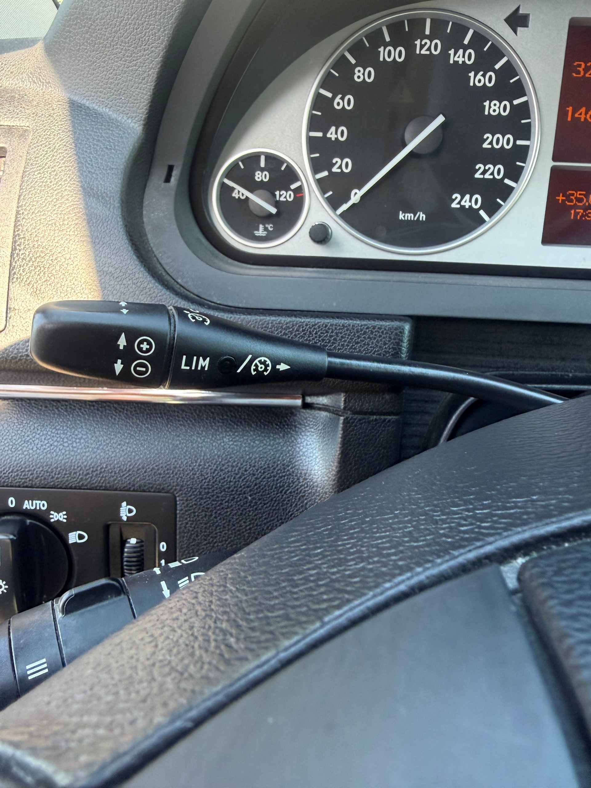 MERCEDES-BENZ B 180 (170) Autotronic-image-15