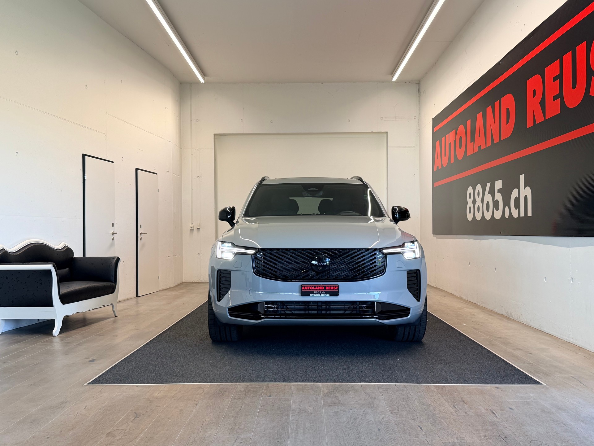 VOLVO XC90 T8 eAWD PluginHybrid Black Edition Geartronic-showroom-element-3