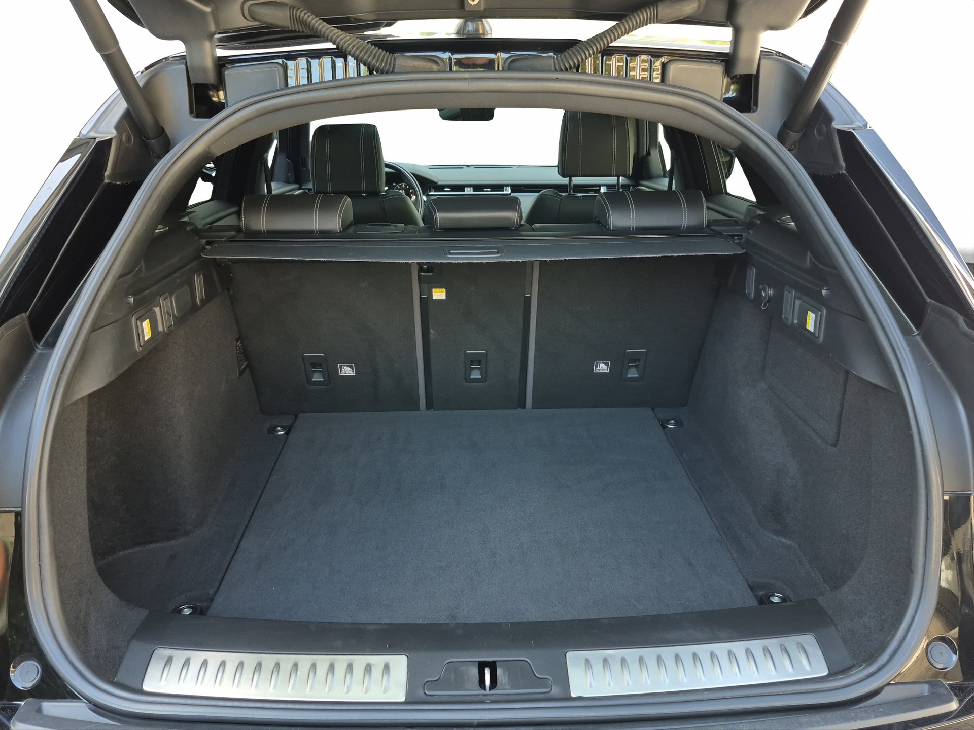 LAND ROVER Range Rover Velar R-Dynamic P 380 HSE Automatic *Massagesitze/Sitzlüftung/Panodach*-image-14