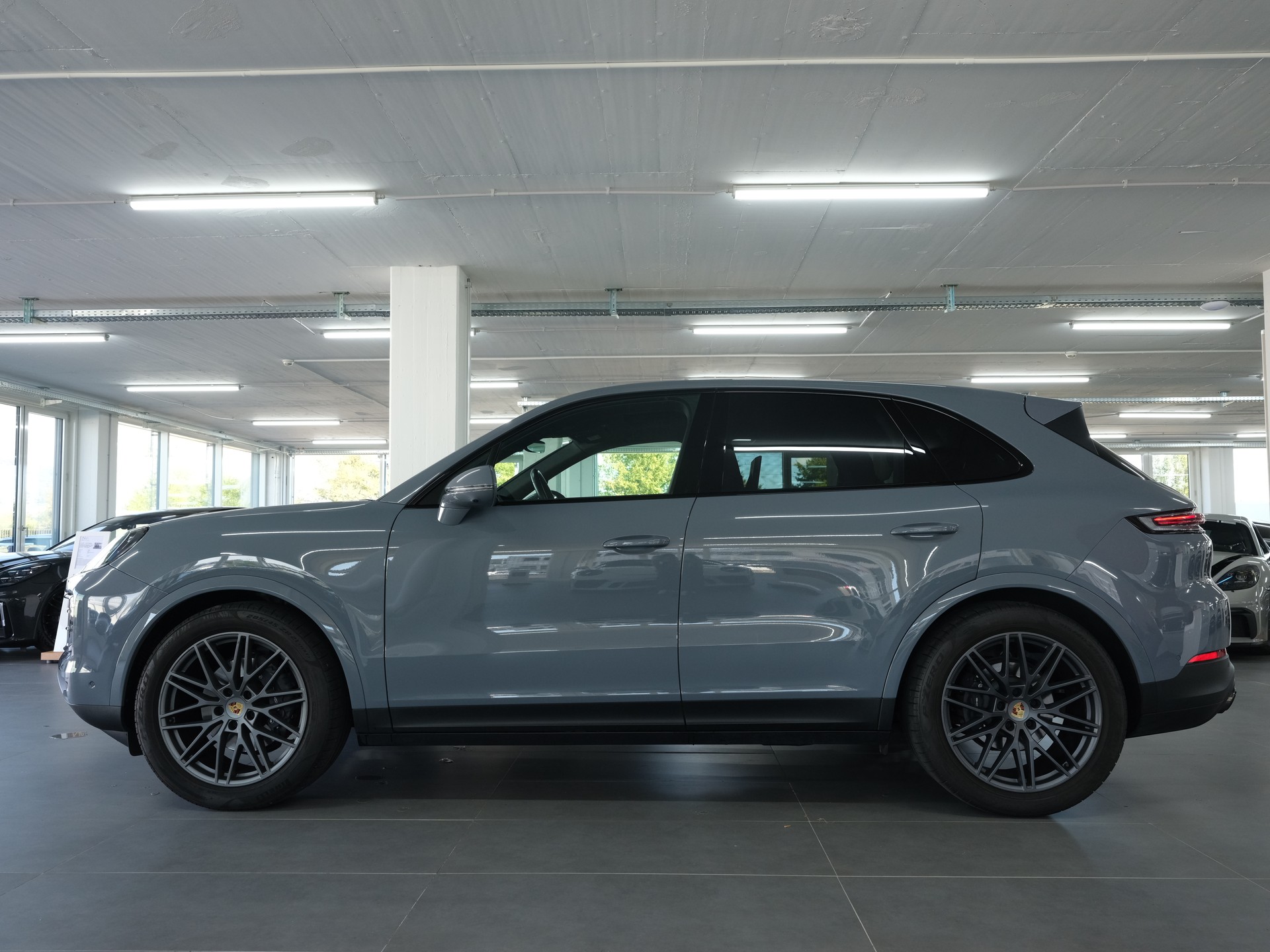 PORSCHE Cayenne Tiptronic *Porsche Aproved* *Panorama* *Sport Chrono*-image-6