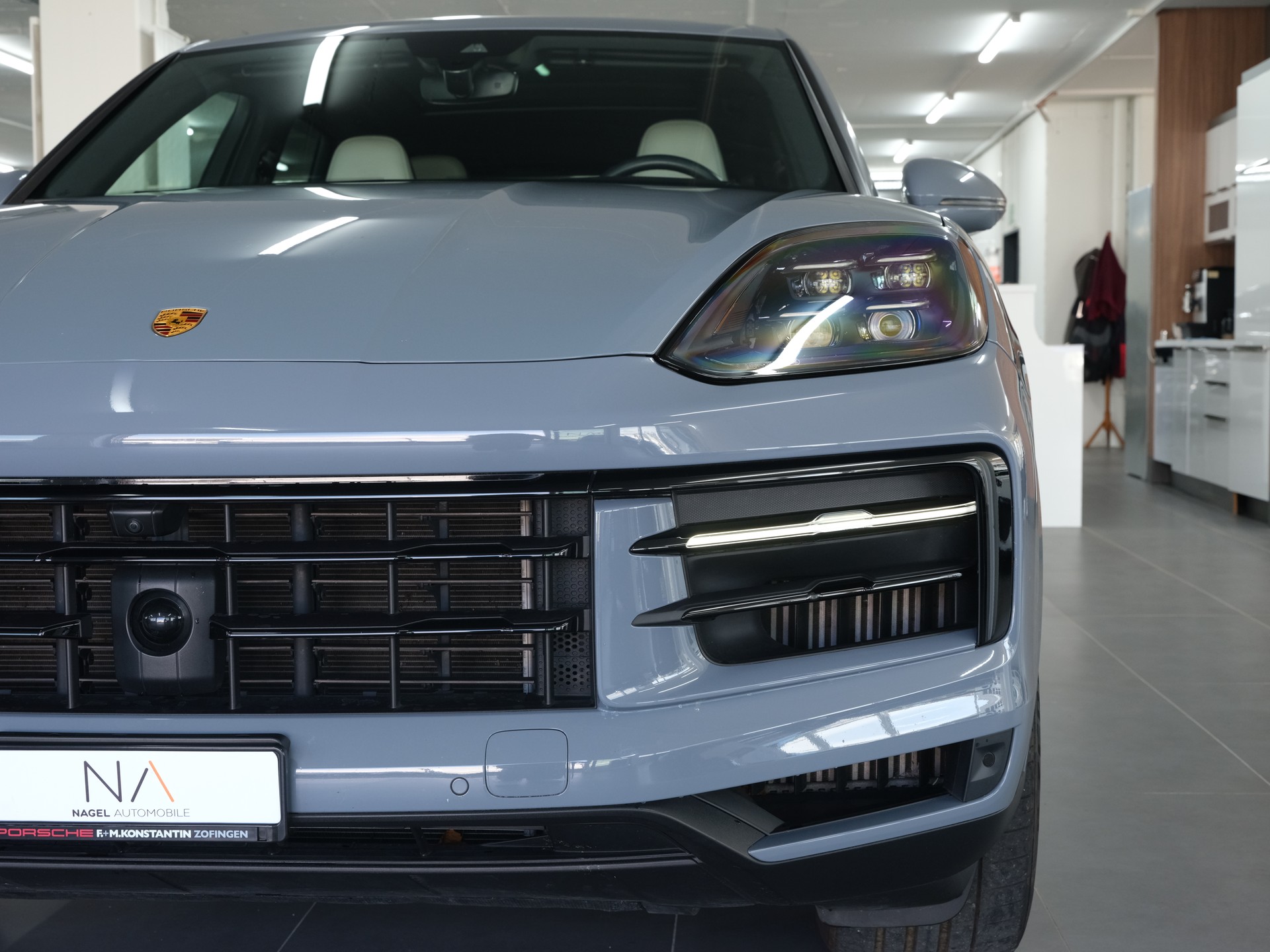 PORSCHE Cayenne Tiptronic *Porsche Aproved* *Panorama* *Sport Chrono*-image-10