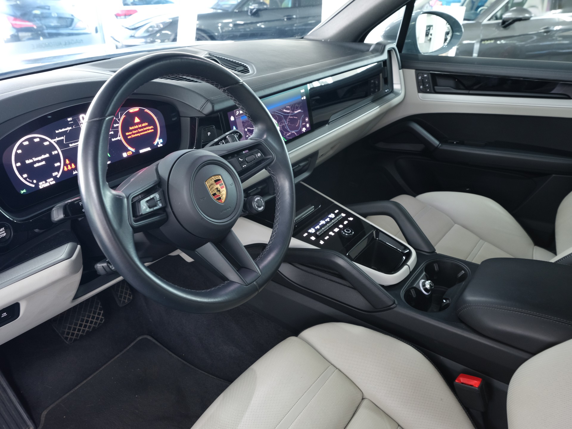 PORSCHE Cayenne Tiptronic *Porsche Aproved* *Panorama* *Sport Chrono*-image-18