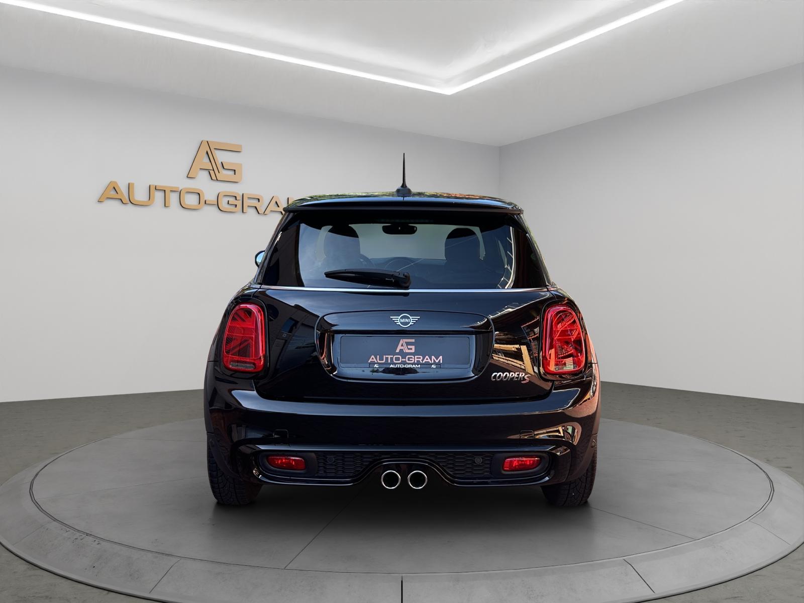 MINI Cooper S Steptronic DKG-showroom-element-3