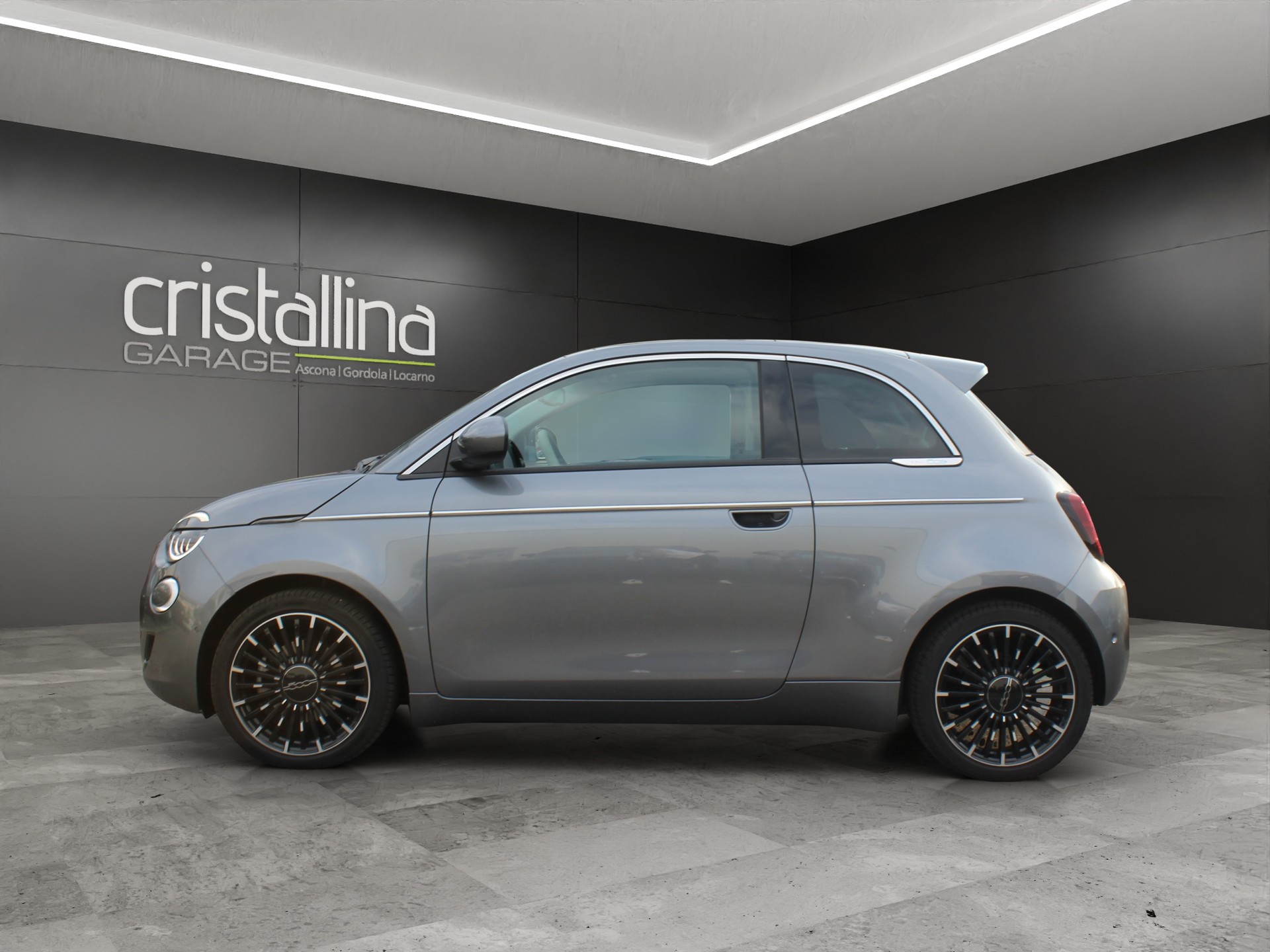 FIAT 500 La Prima-showroom-element-1
