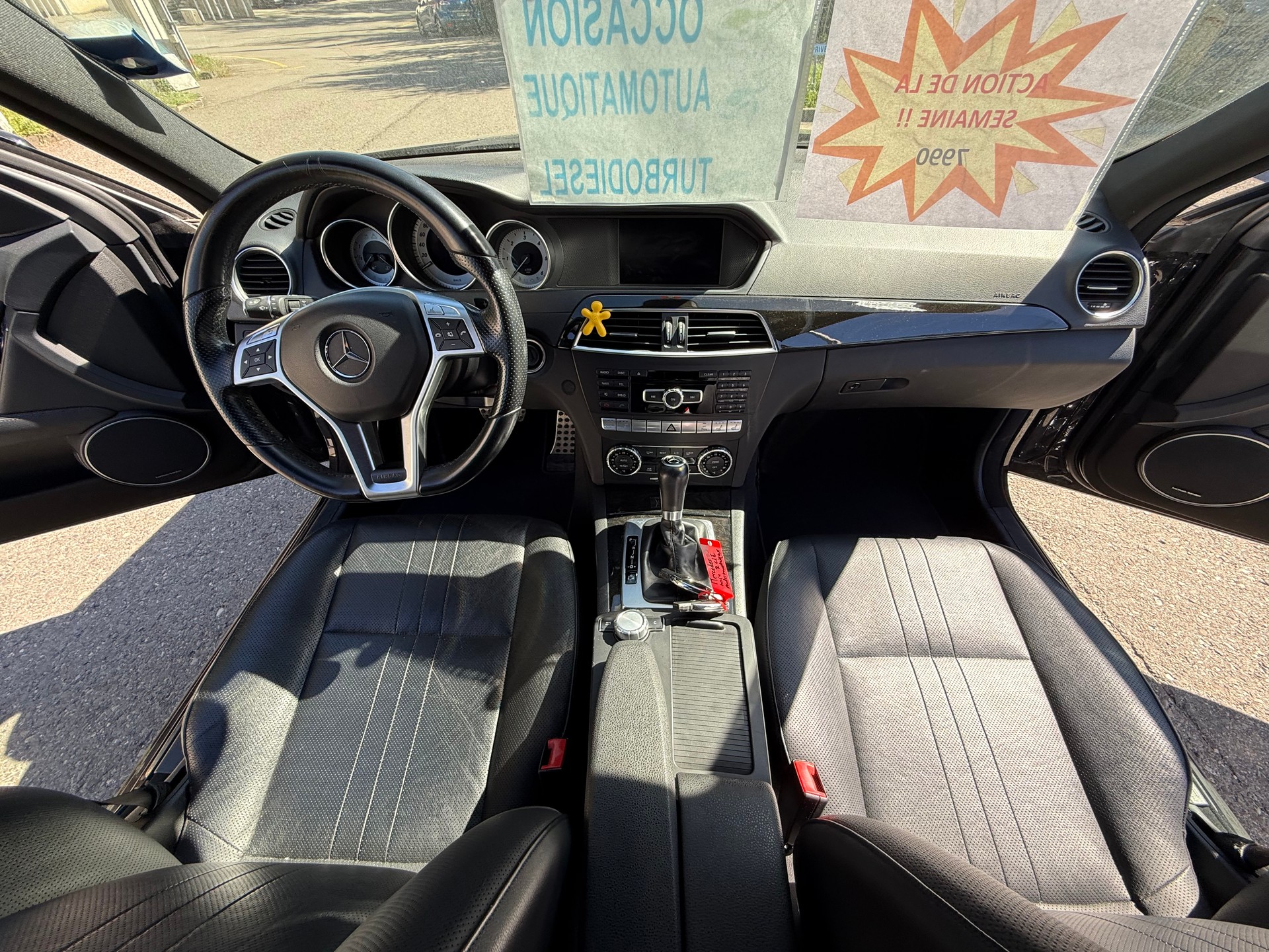 MERCEDES-BENZ C 300 CDI Elégance 4Matic 7G-Tronic-image-24