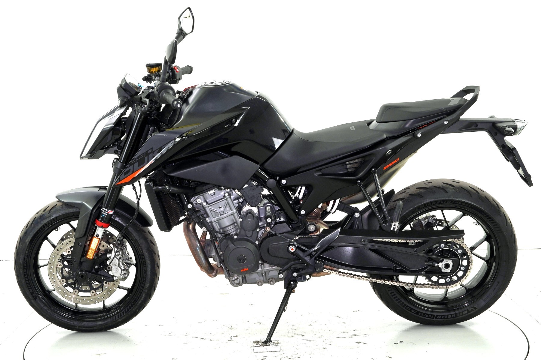 KTM 890 Duke L ABS-image-2