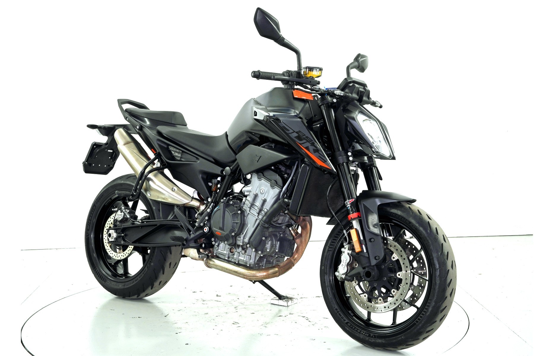 KTM 890 Duke L ABS-image-3
