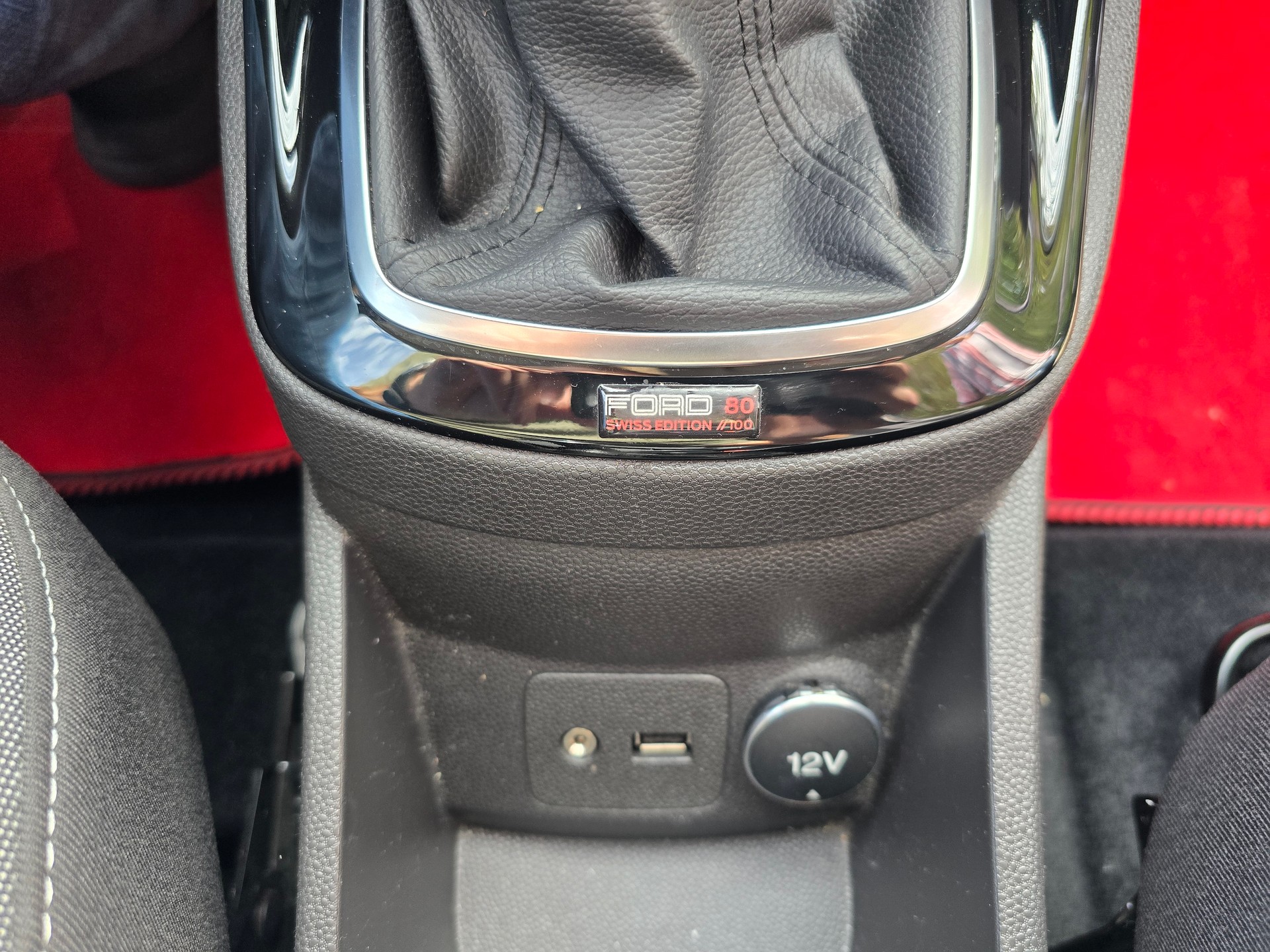 FORD 1.0 EcoB 140 Swiss Edition-image-14