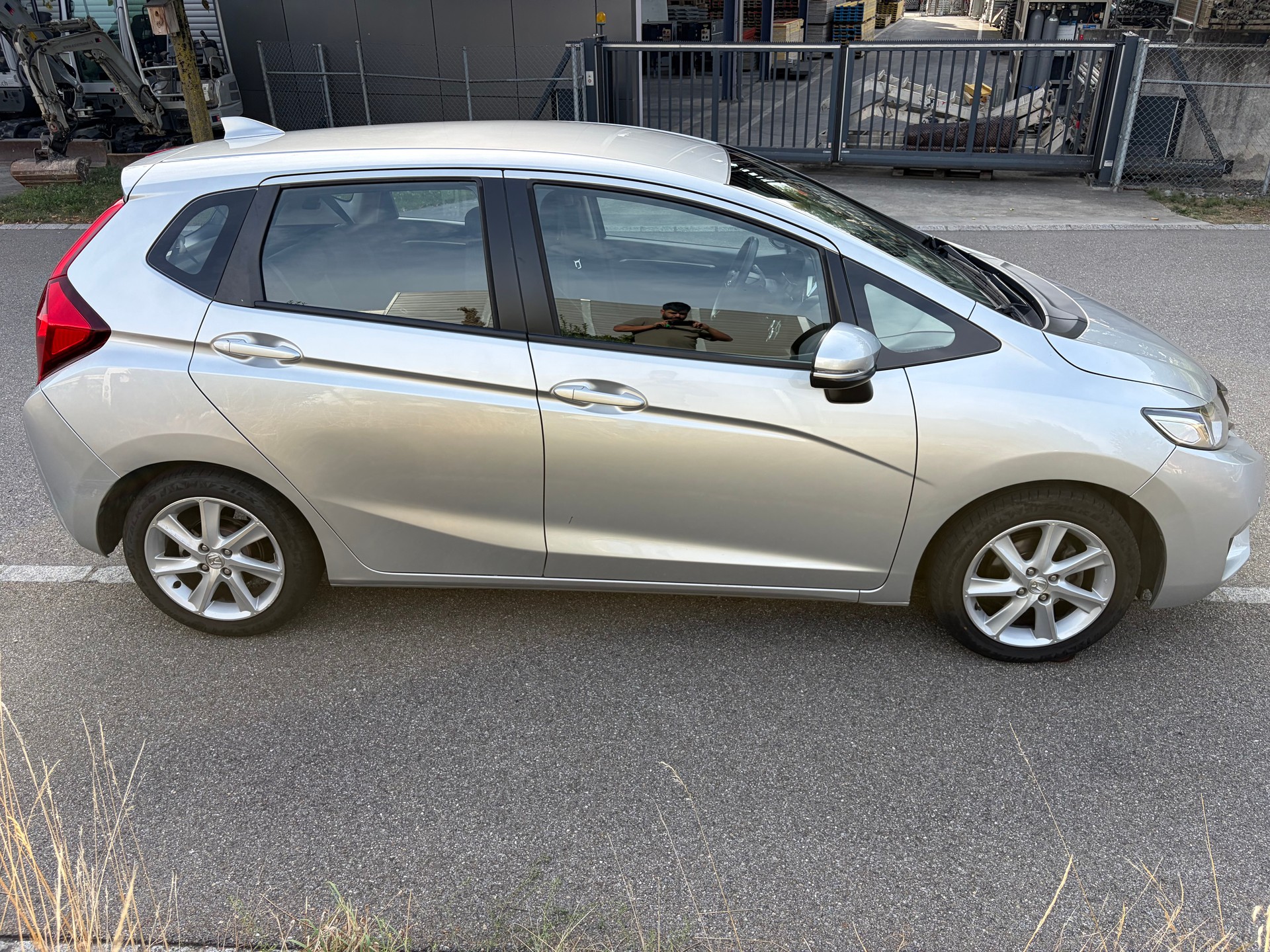 HONDA Jazz 1.3i-VTEC Elegance-showroom-element-3