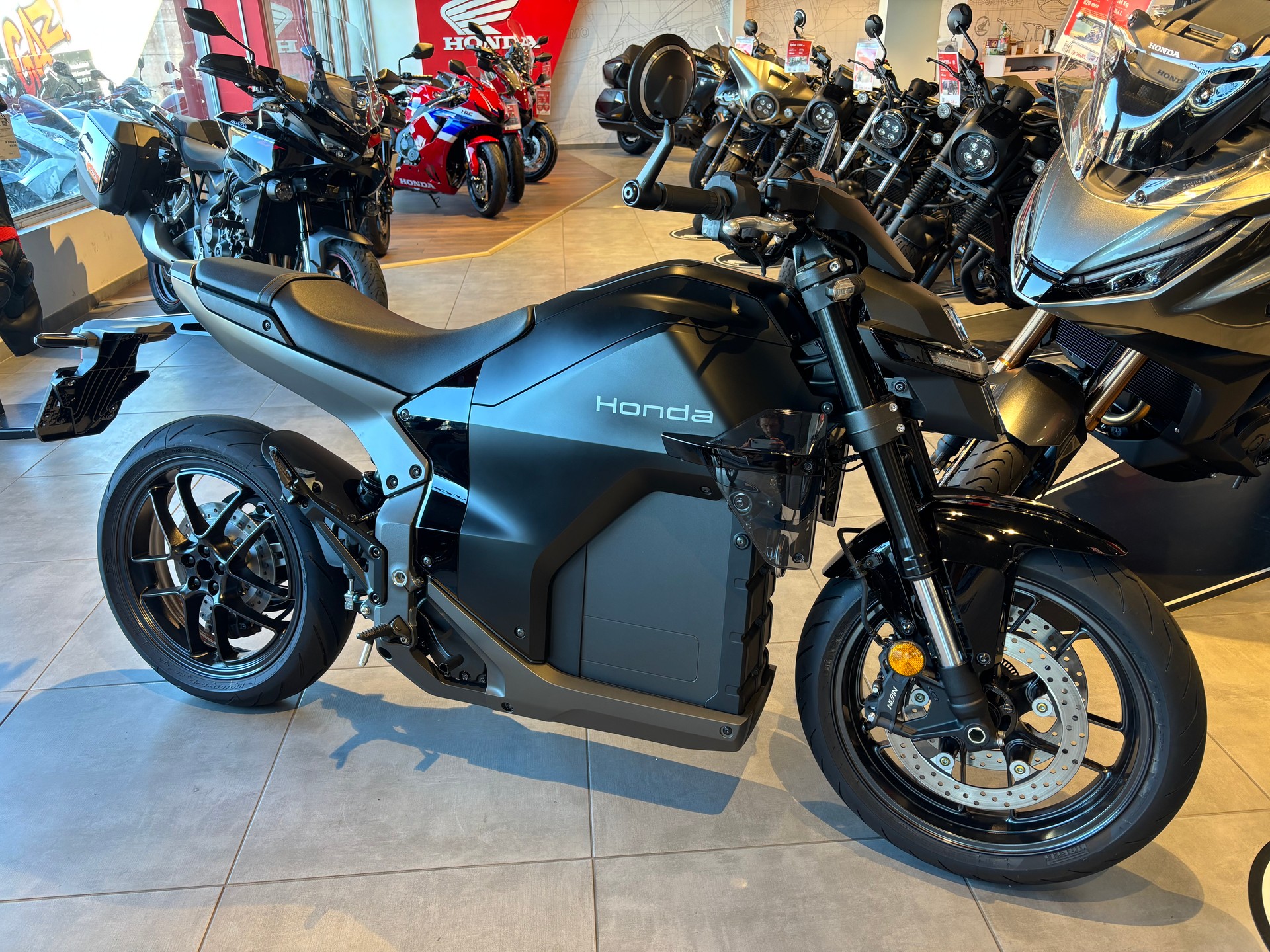 HONDA WN7-image-0