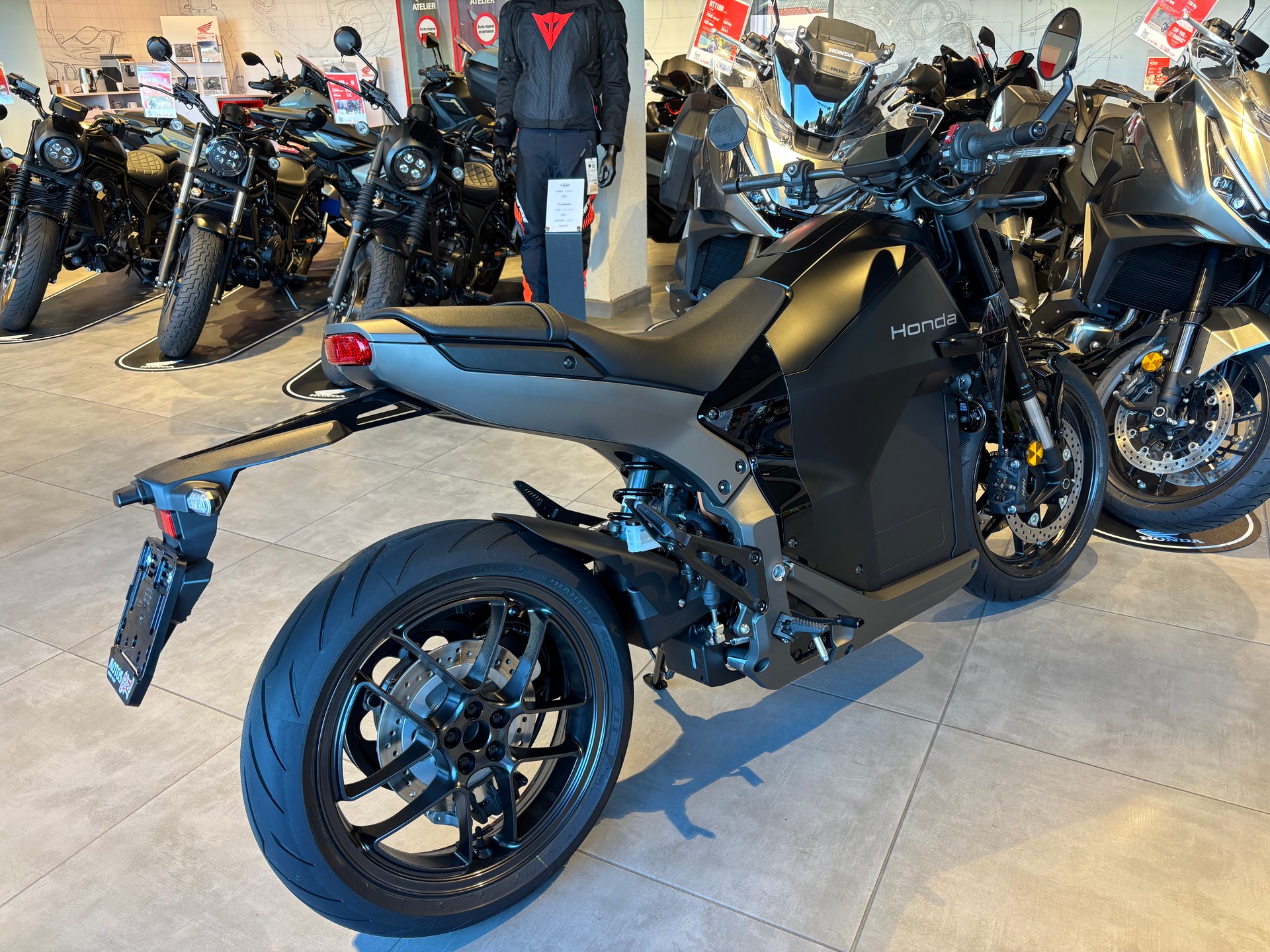 HONDA WN7-image-4