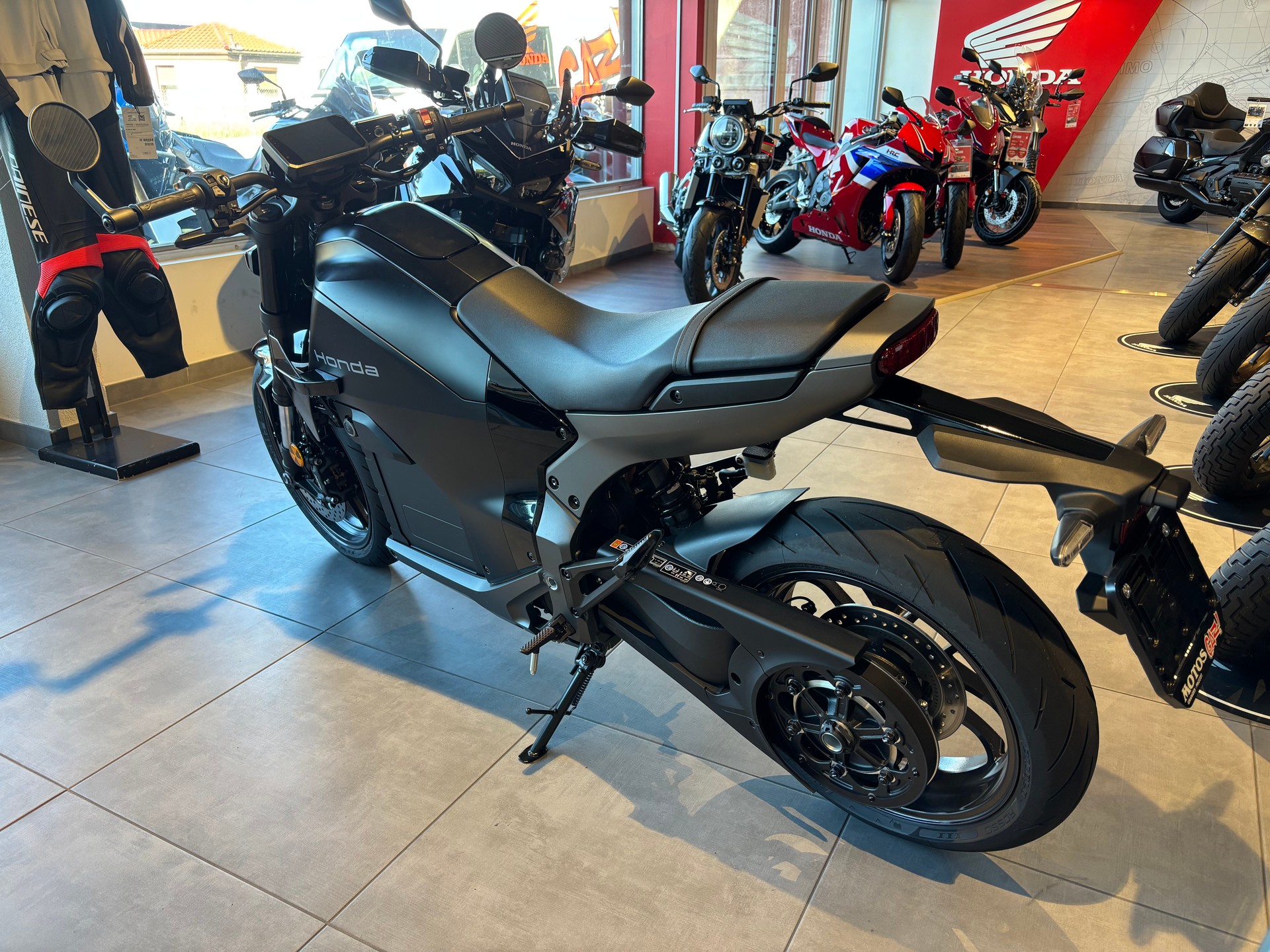 HONDA WN7-image-5