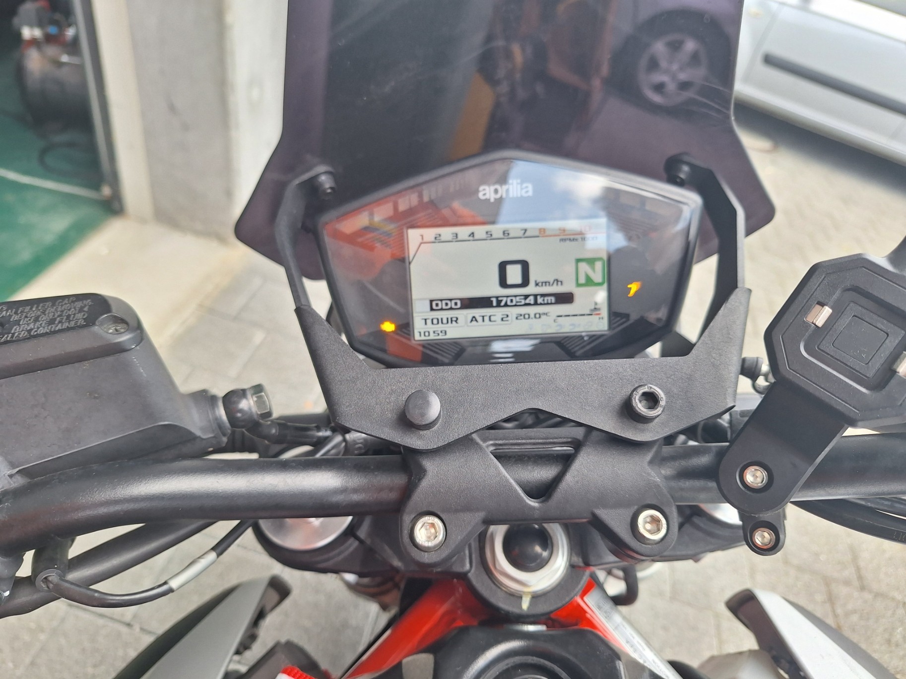 APRILIA SL 900 Shiver ABS-image-4