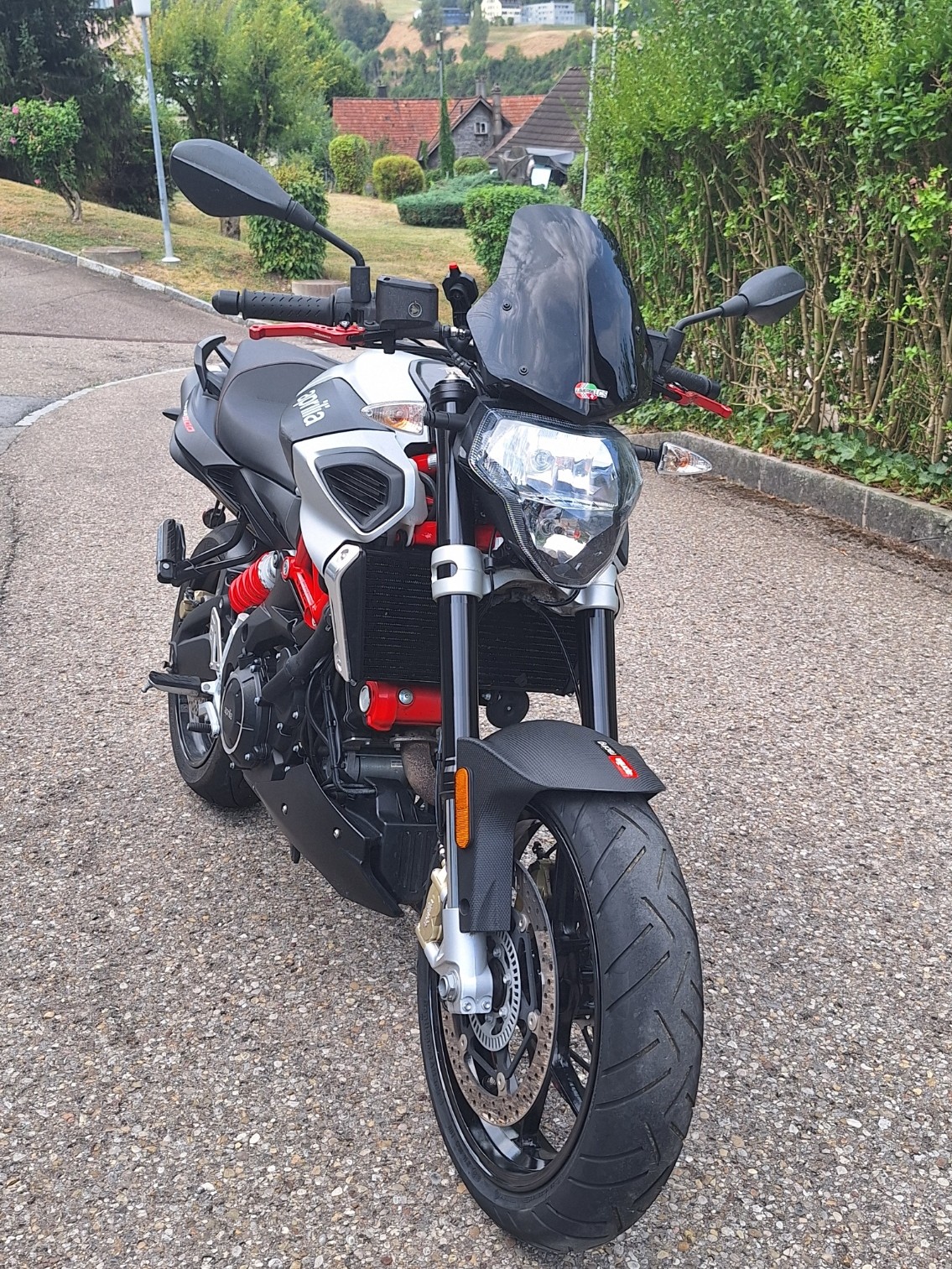 APRILIA SL 900 Shiver ABS-image-2