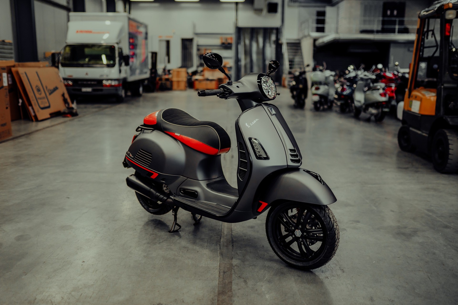PIAGGIO Vespa GTS 300 HPE Super Sport ABS/ASR-image-6