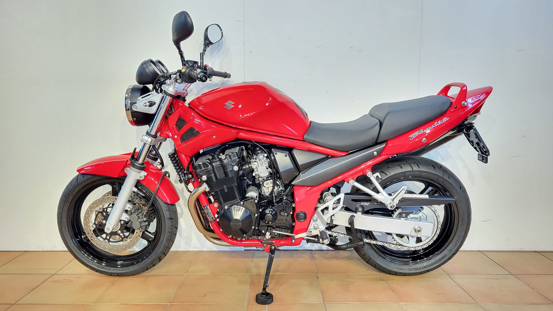 SUZUKI GSF 650 Bandit-image-1