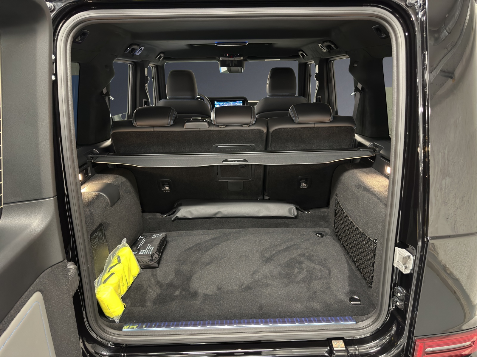 MERCEDES-BENZ G 580 EQ Technology-image-13