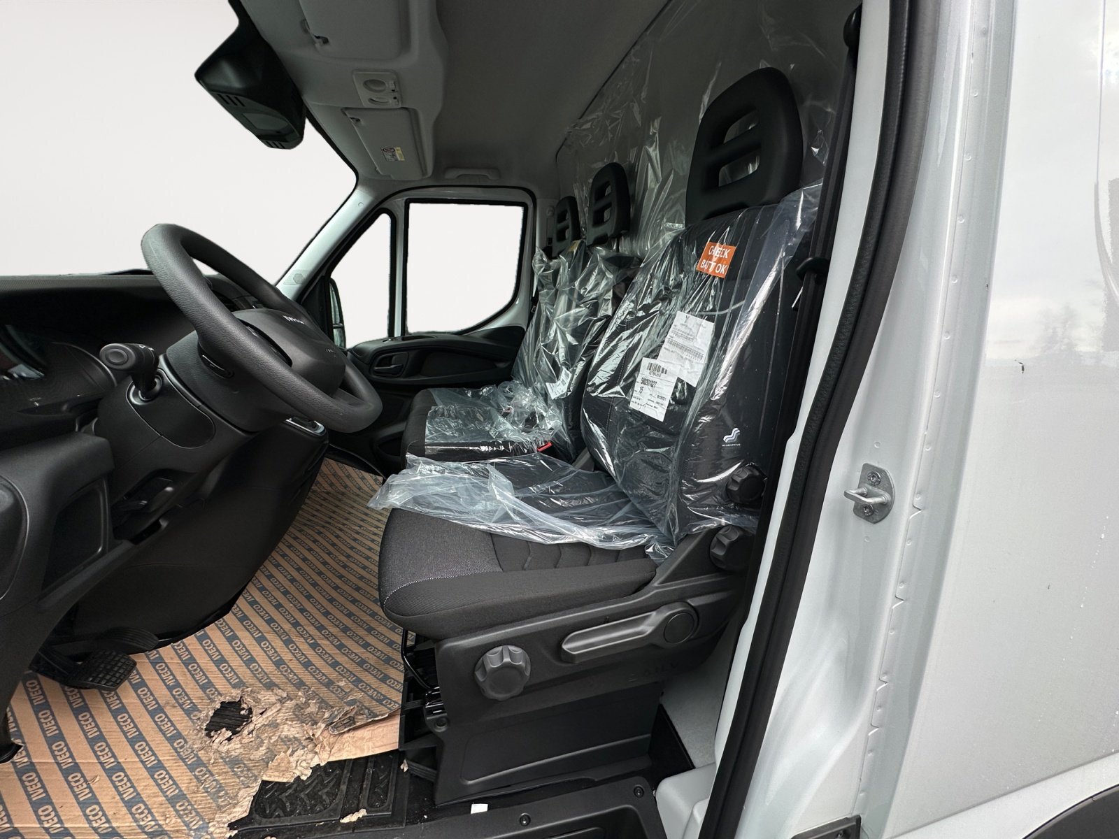 IVECO 35s18v eco-image-5
