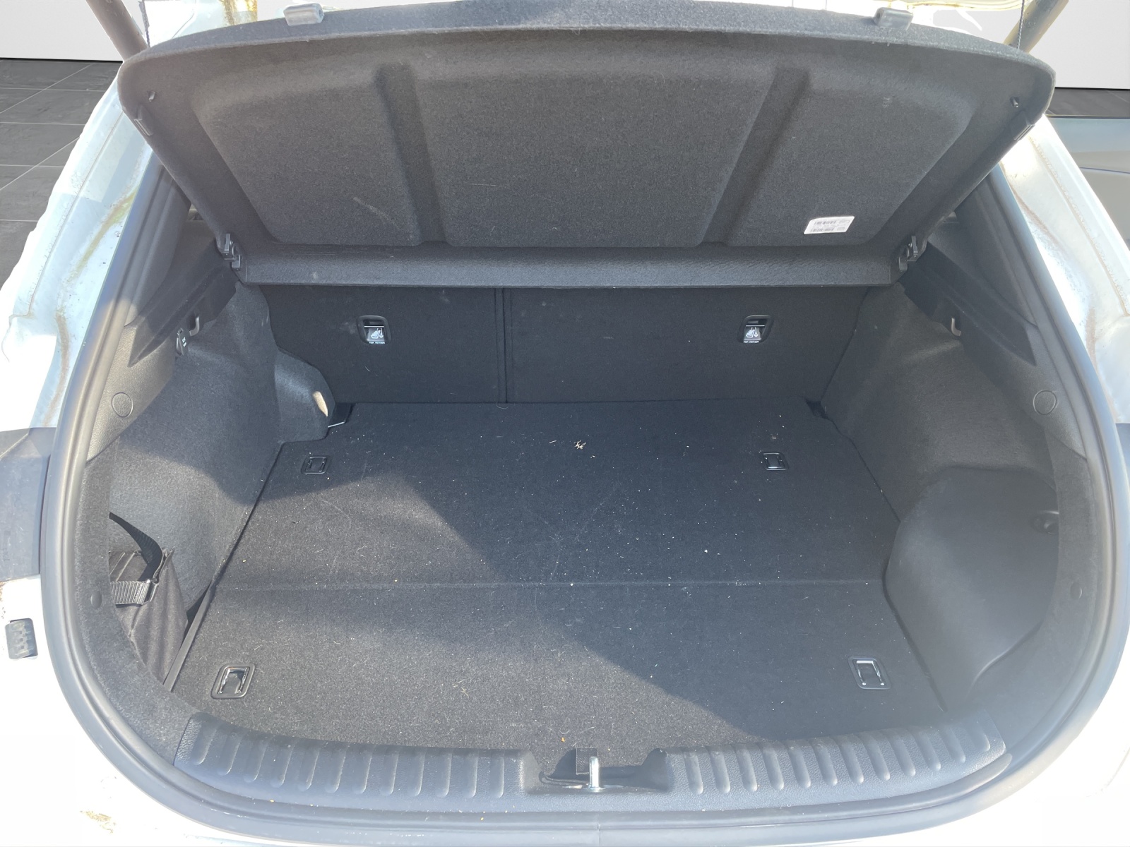 KIA XCeed 1.6 GDi Plug-in Hybrid Style-image-14