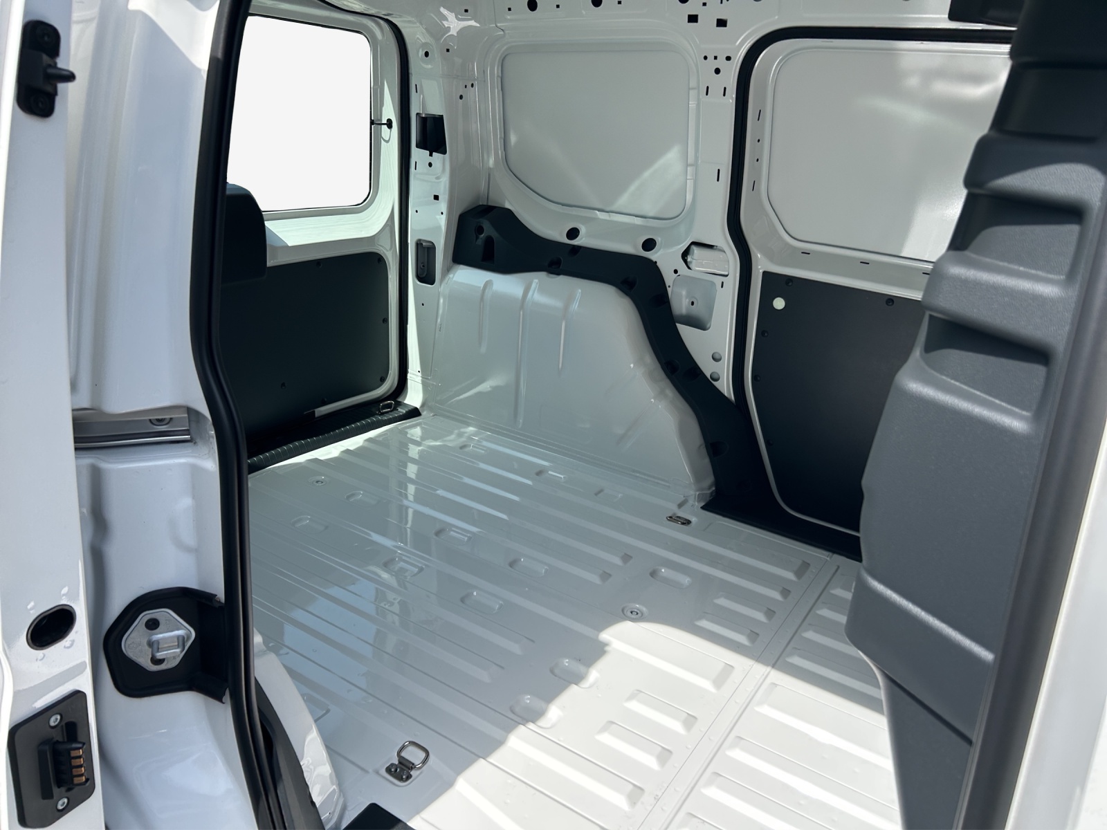 VW Caddy Cargo 1.5 TSI-image-14