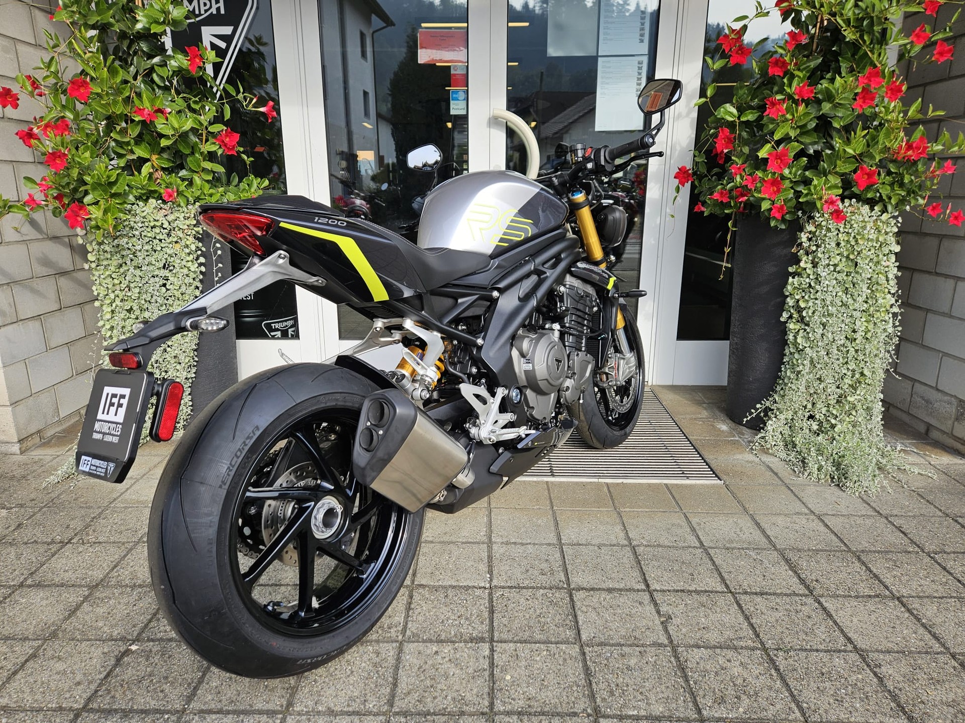 TRIUMPH Speed Triple 1200 RS-image-4