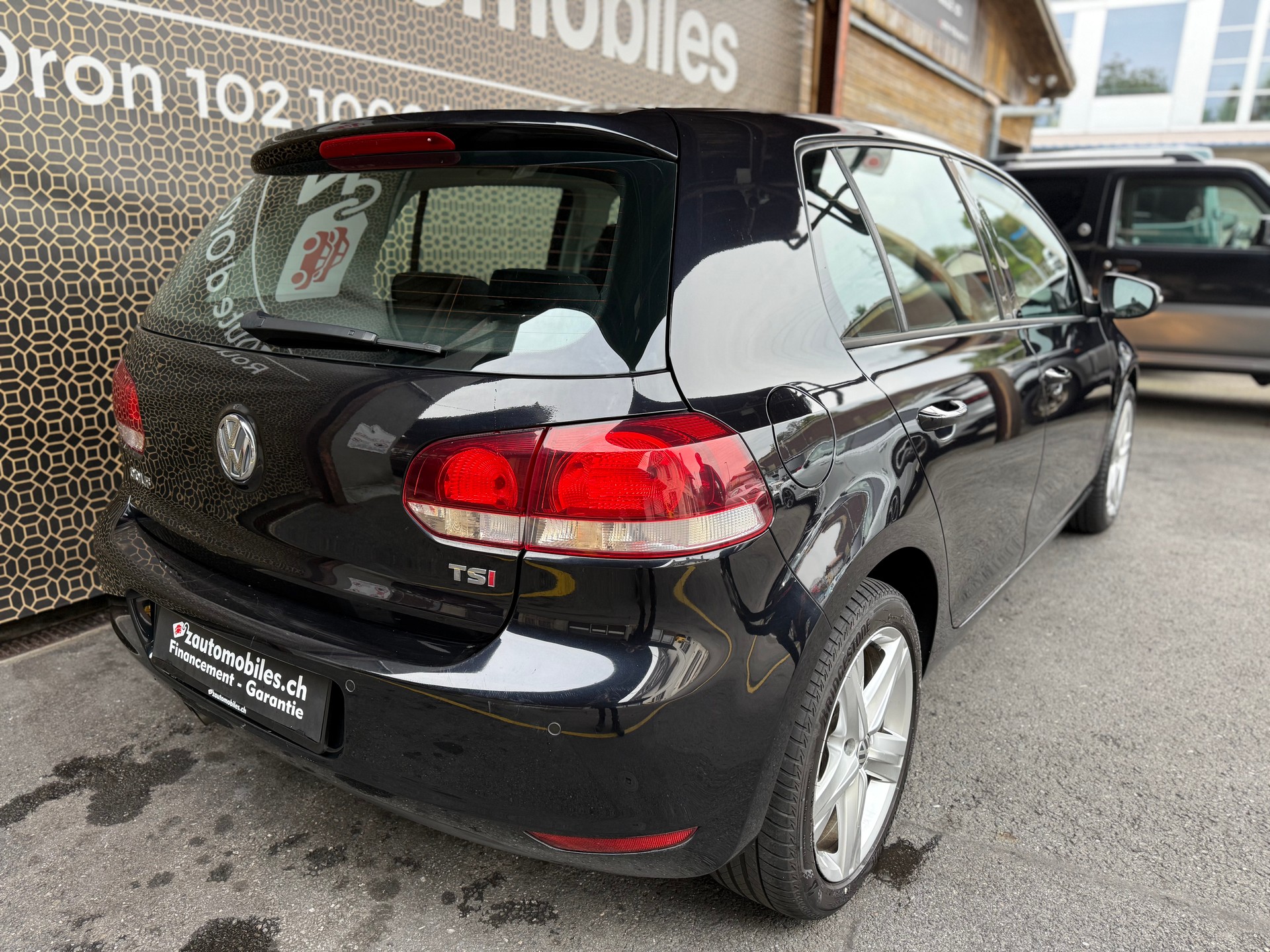 VW Golf 1.4 TSI Highline-showroom-element-2