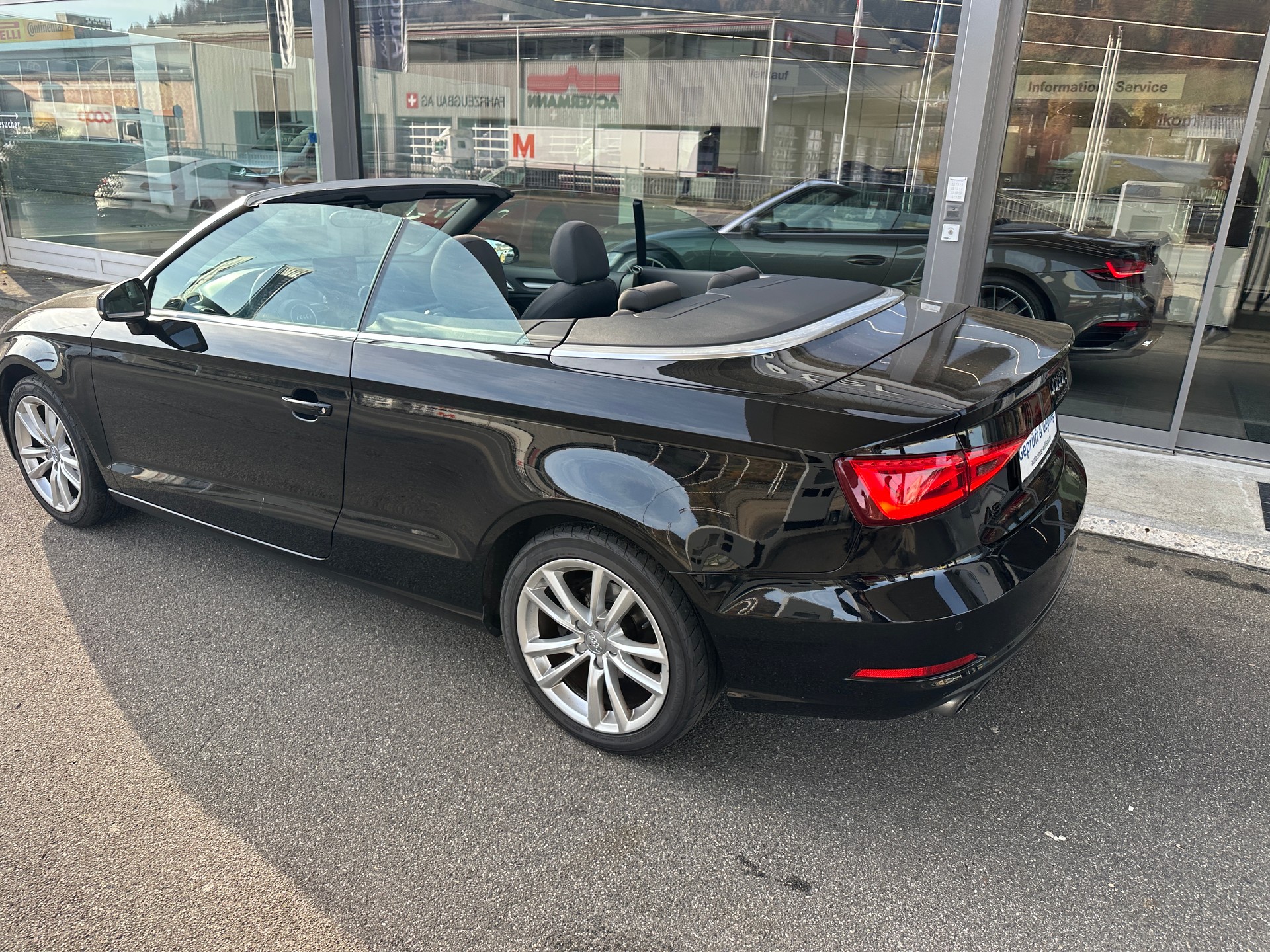 AUDI A3 Cabriolet 1.4 TFSI Ambition-image-6