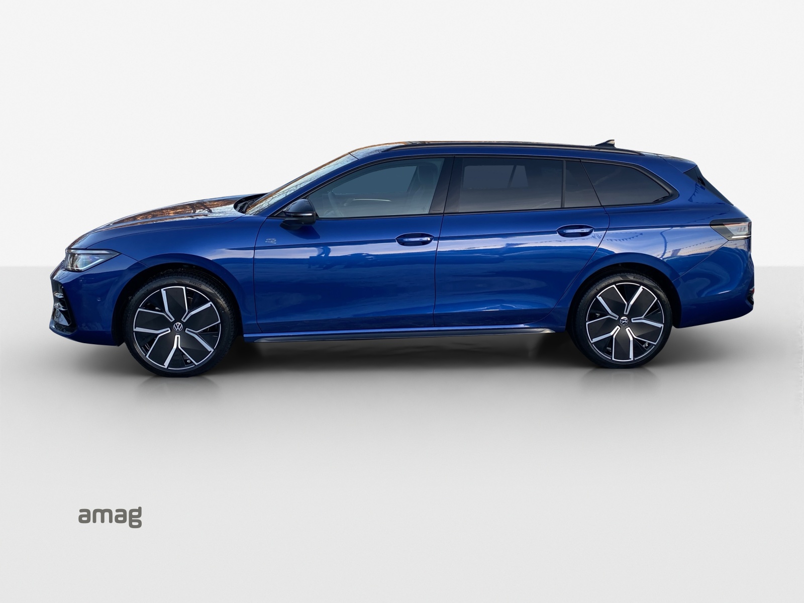 VW Passat R-line 2.0TSI 265PS DSG 4Motion-showroom-element-1