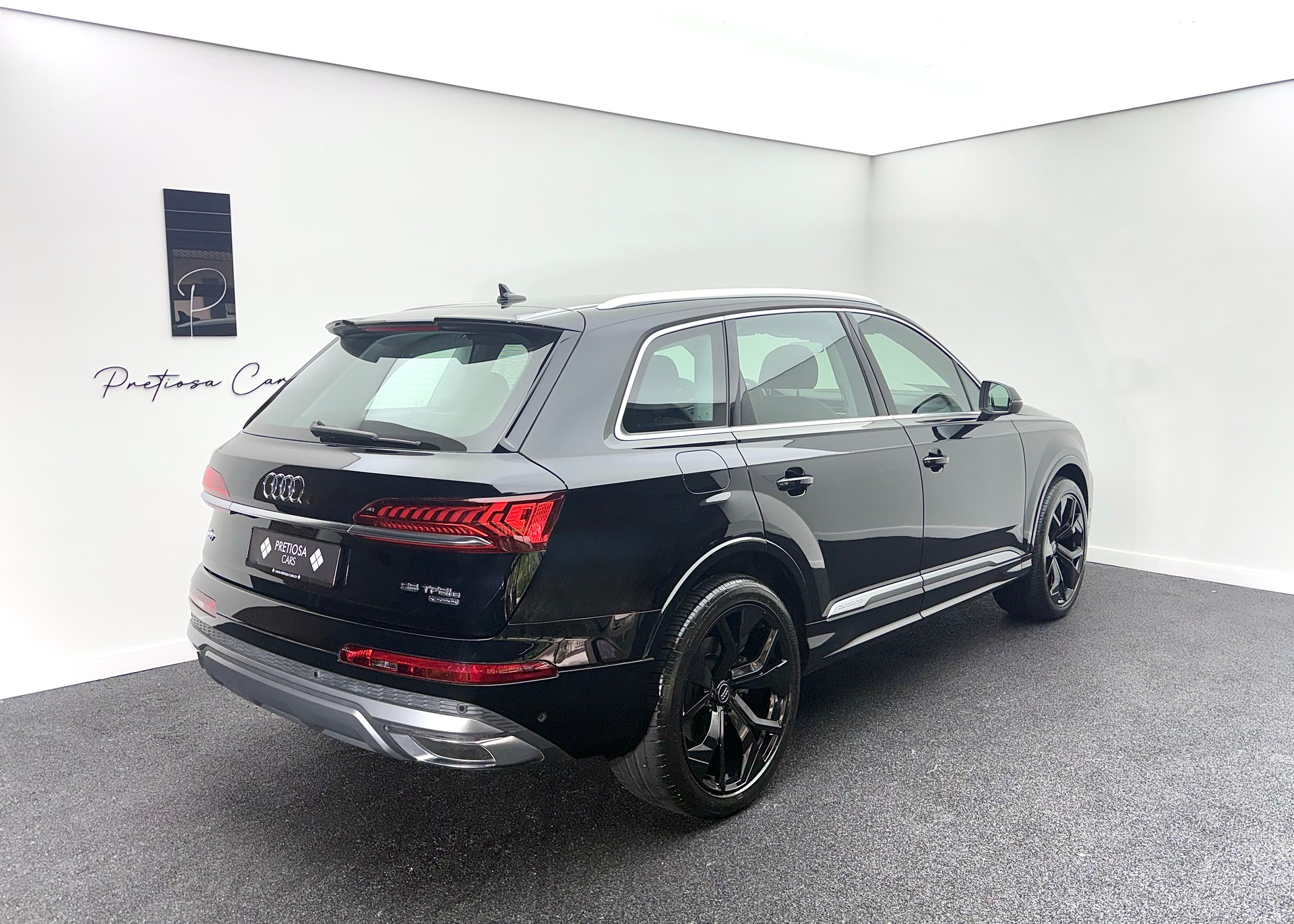 AUDI Q7 55 TFSI e quattro PHEV S line tiptronic-image-4