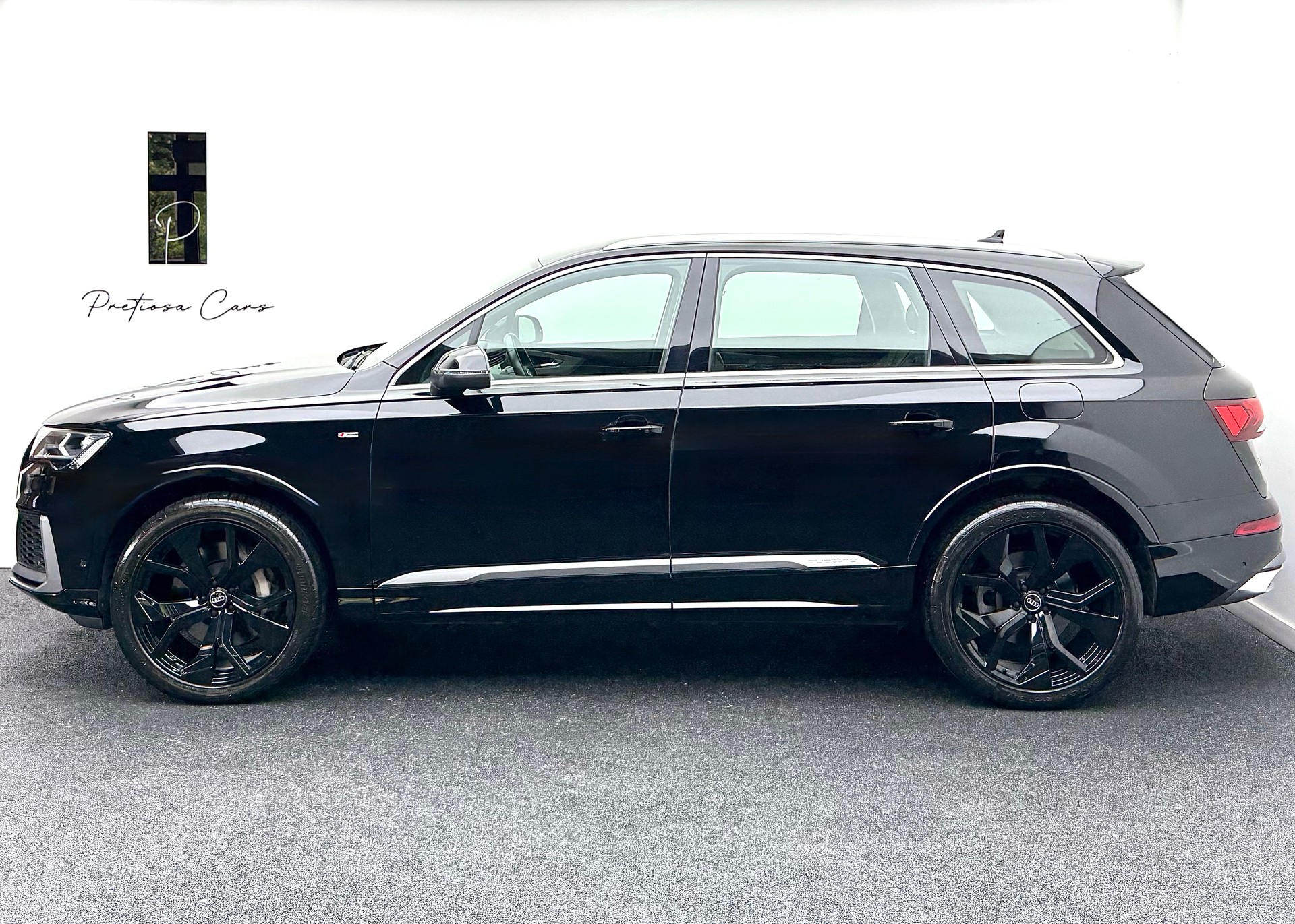 AUDI Q7 55 TFSI e quattro PHEV S line tiptronic-showroom-element-3