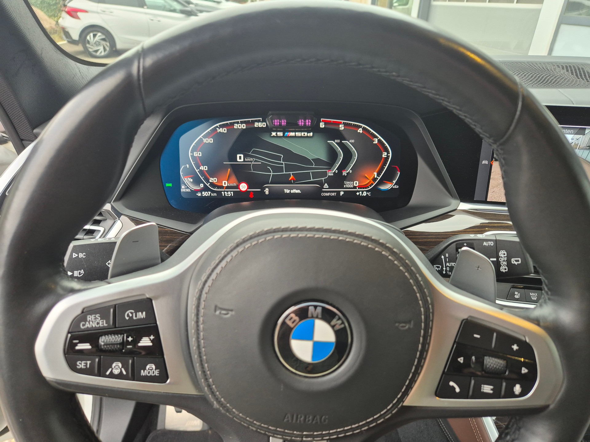 BMW X5 xDrive M50d Steptronic-image-14